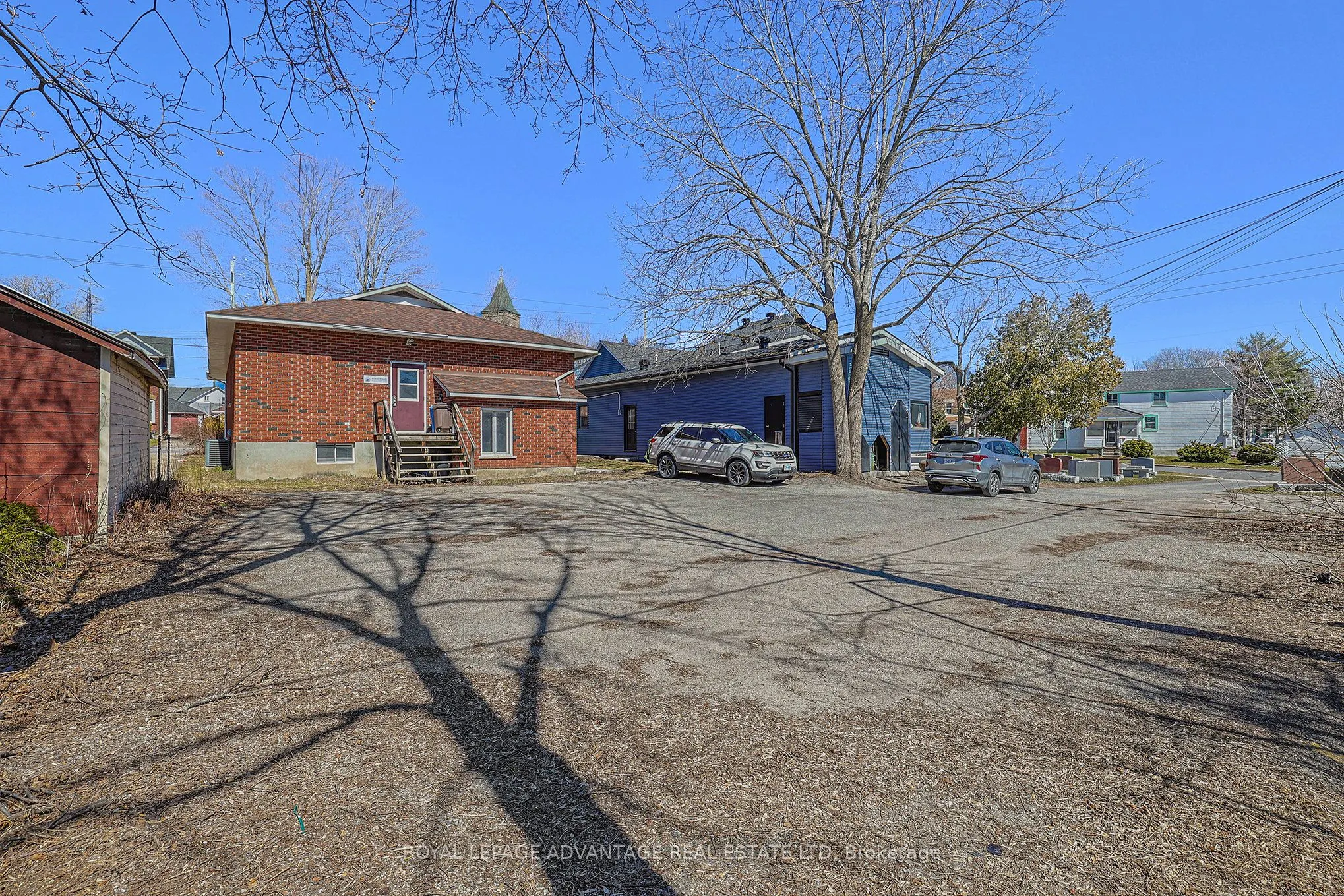 37 William Street E
