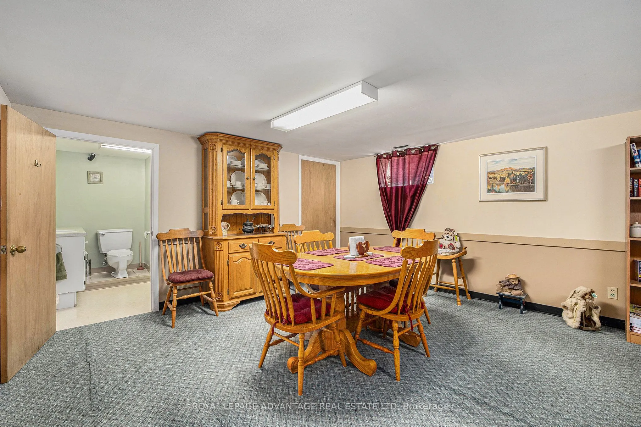 37 William Street E