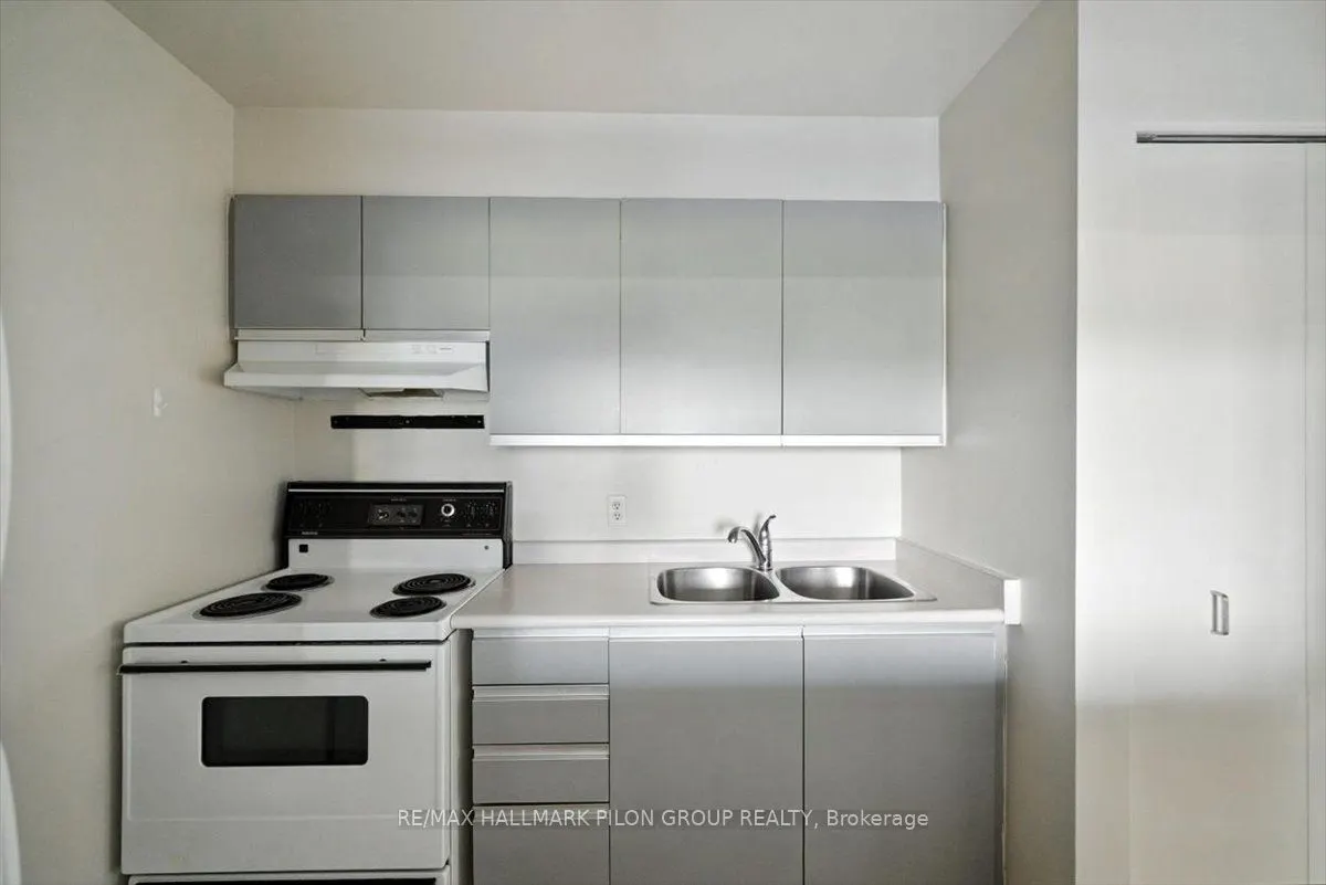 270 Brittany Drive, #411