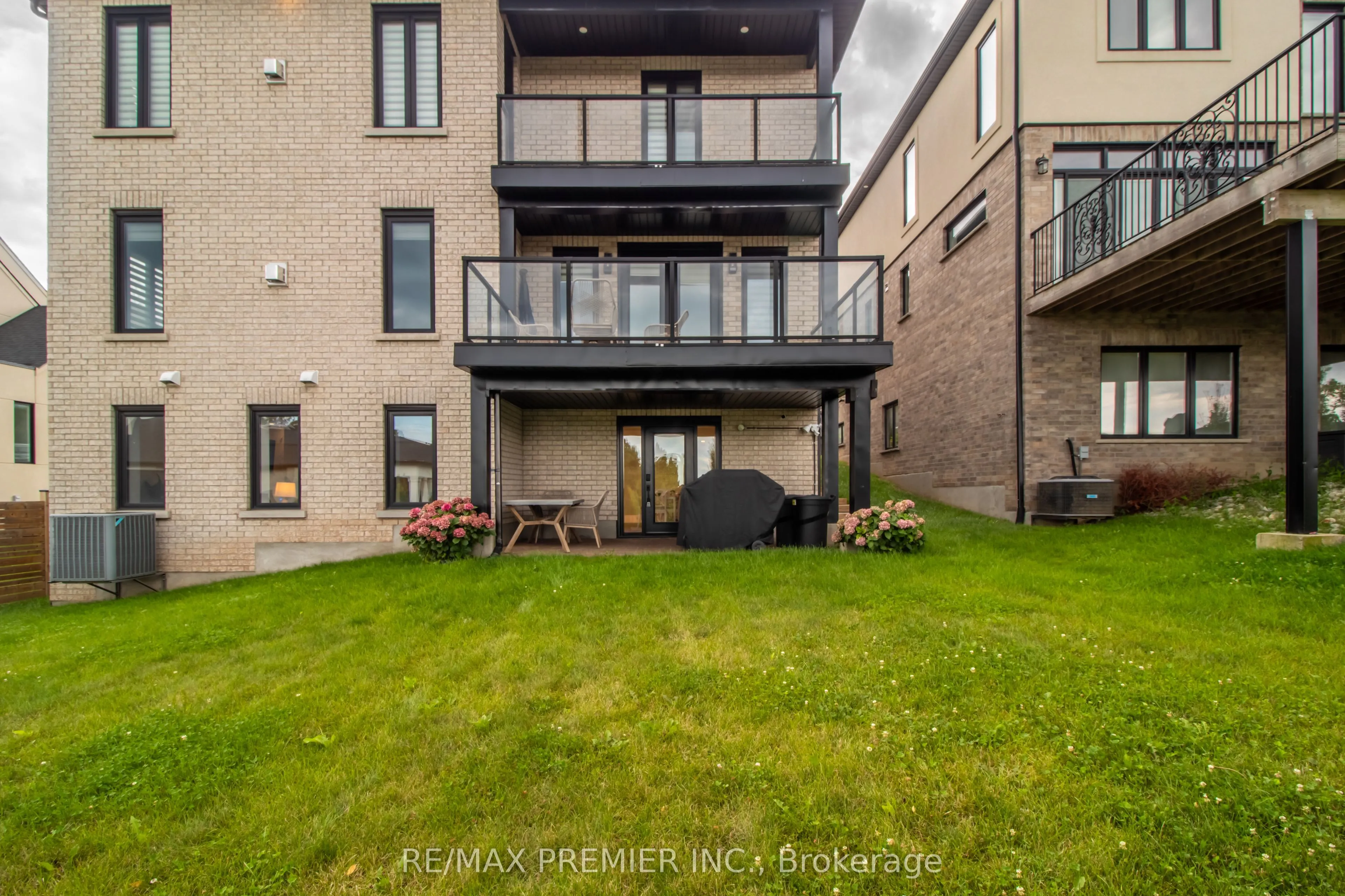 4 Kenmir Avenue