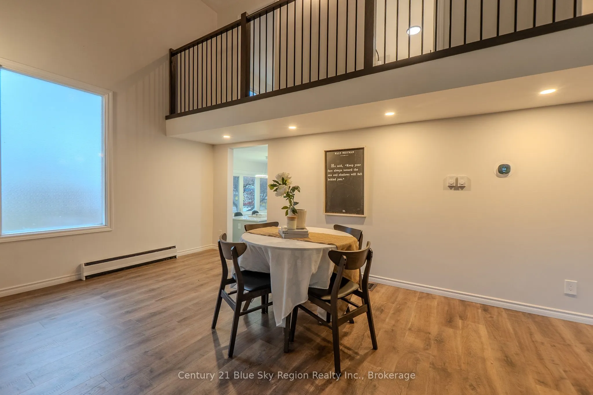 444 Lansdowne Street E
