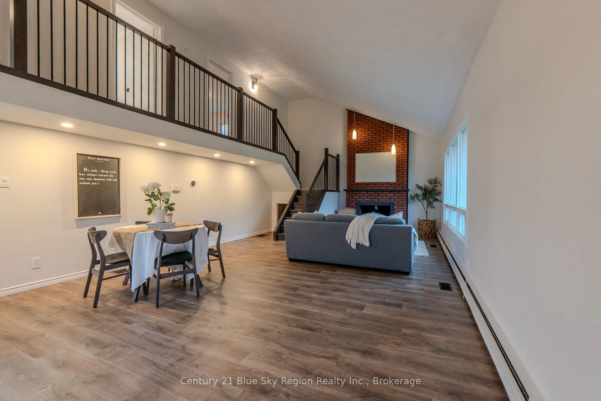 444 Lansdowne Street E