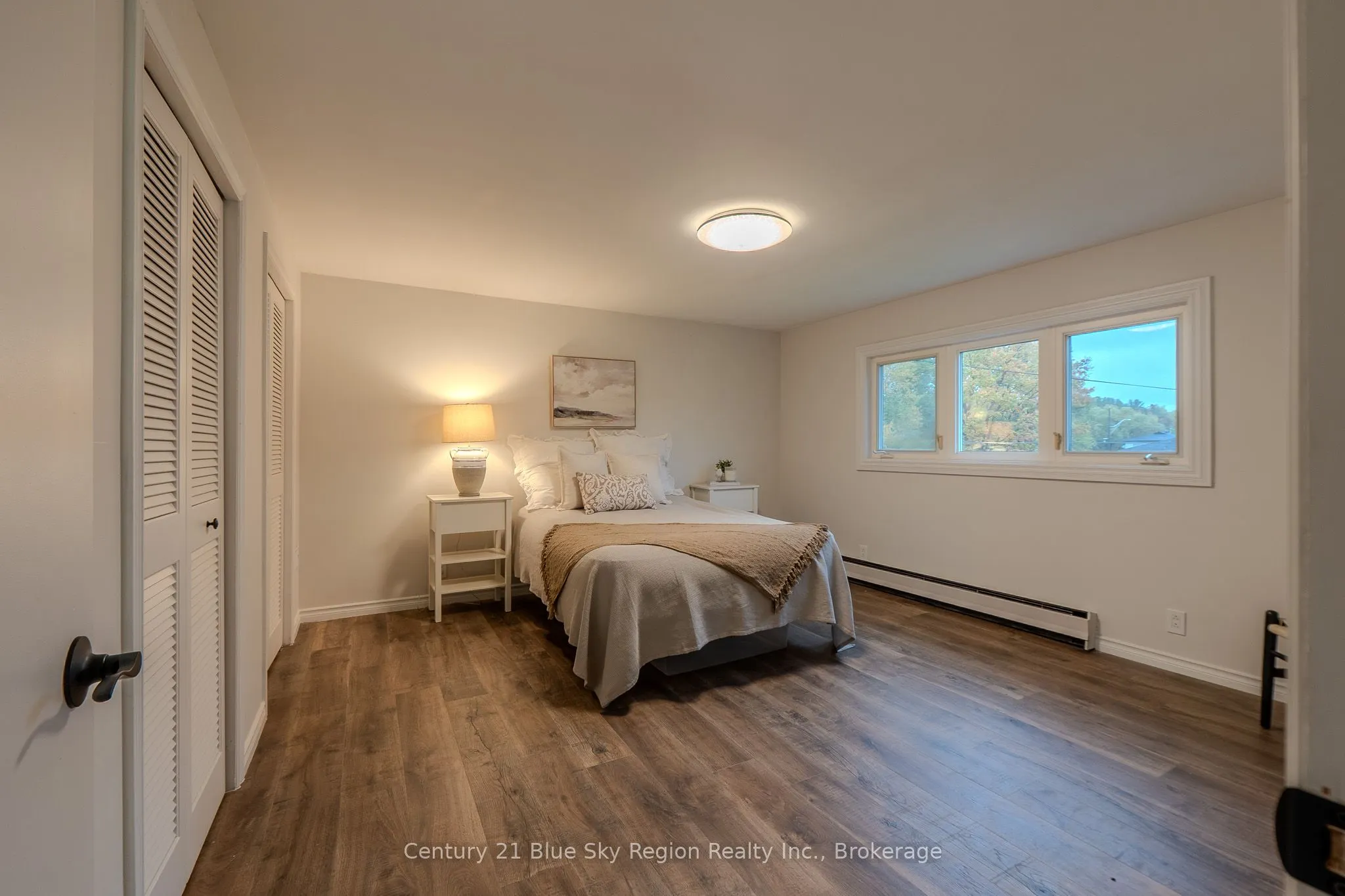 444 Lansdowne Street E
