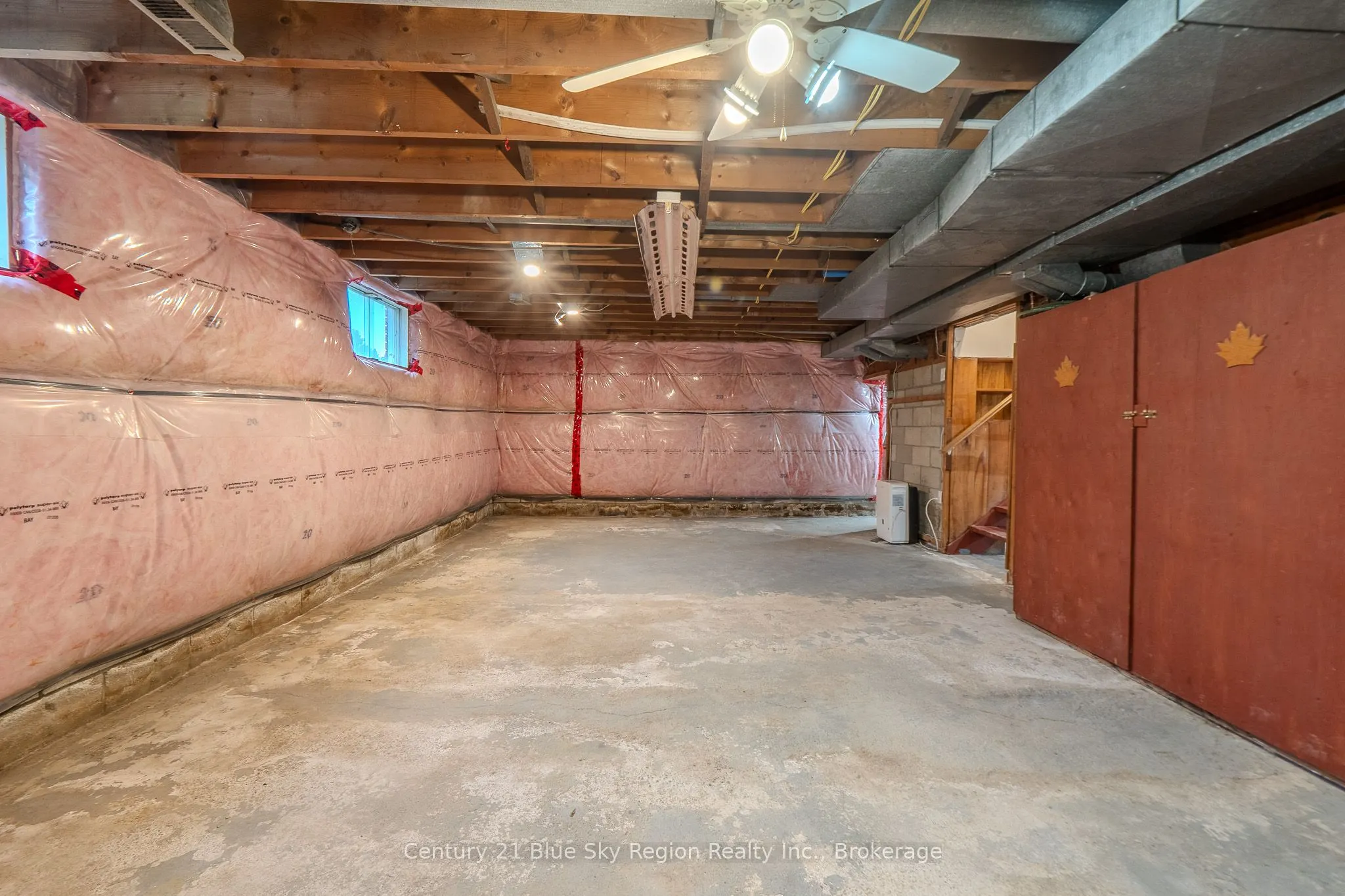 444 Lansdowne Street E