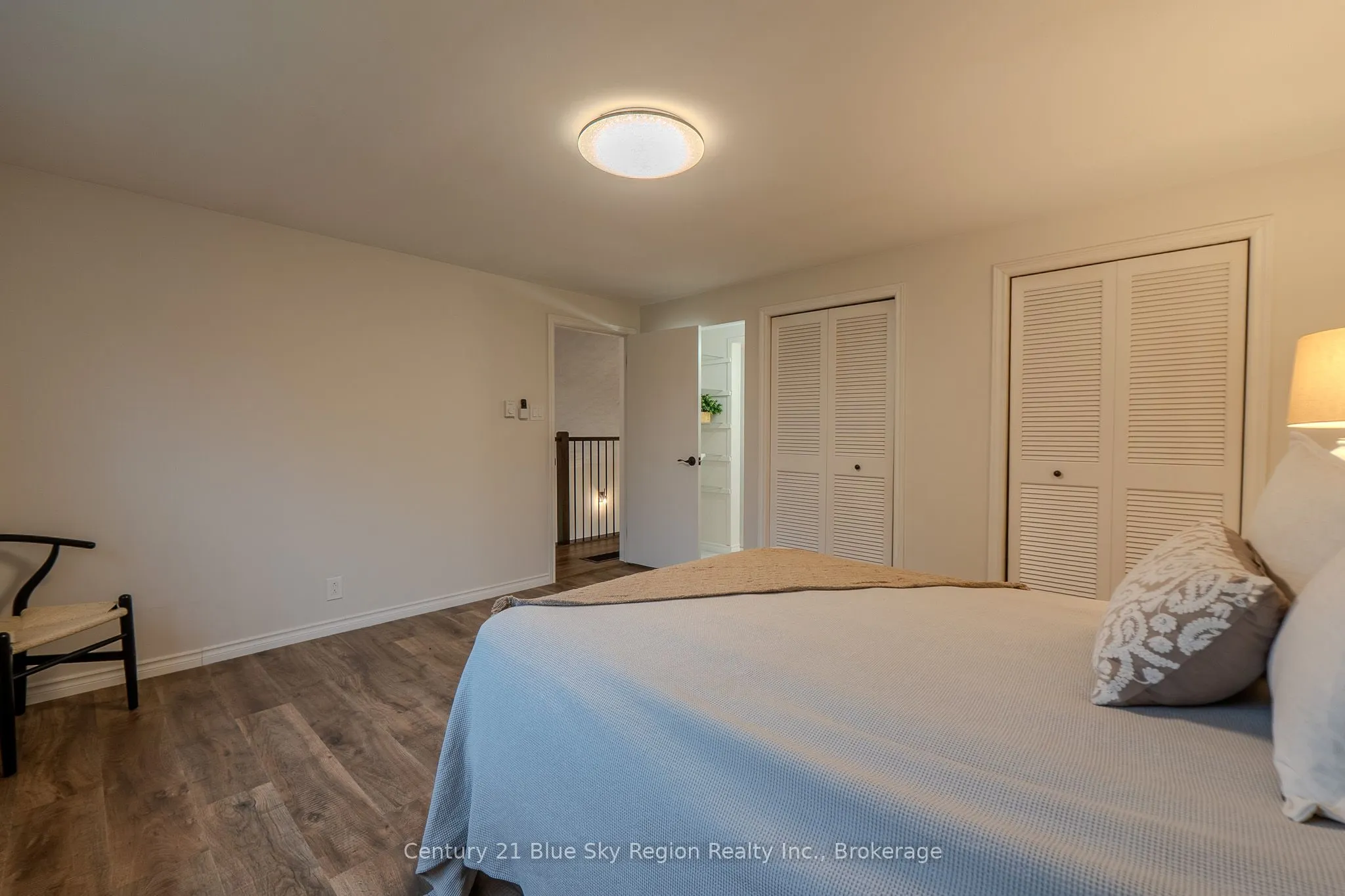 444 Lansdowne Street E
