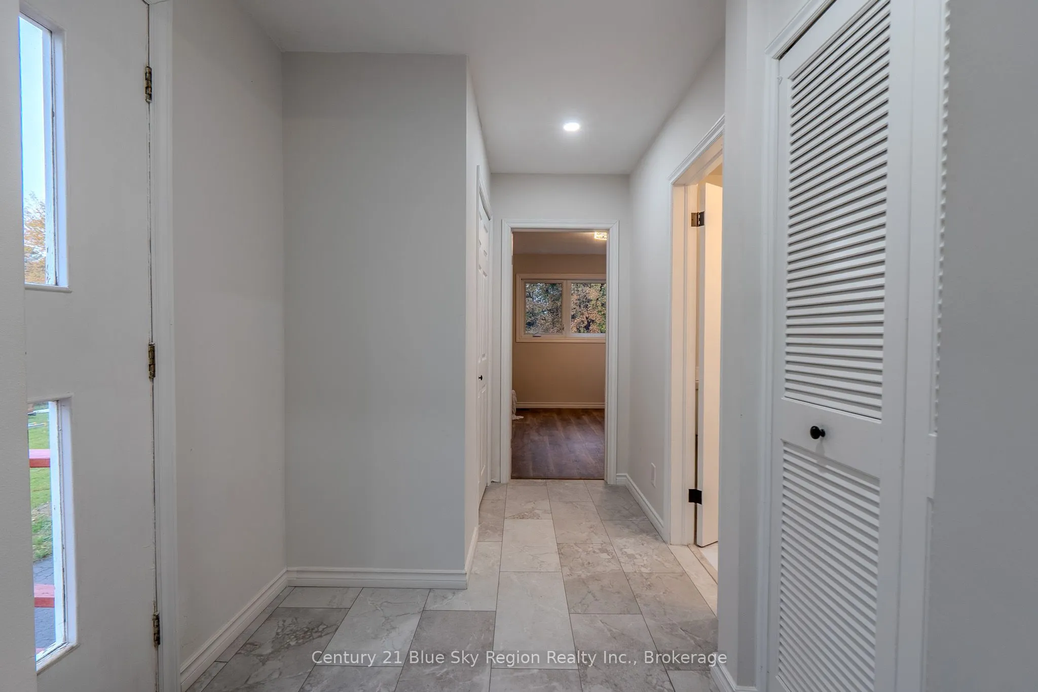 444 Lansdowne Street E