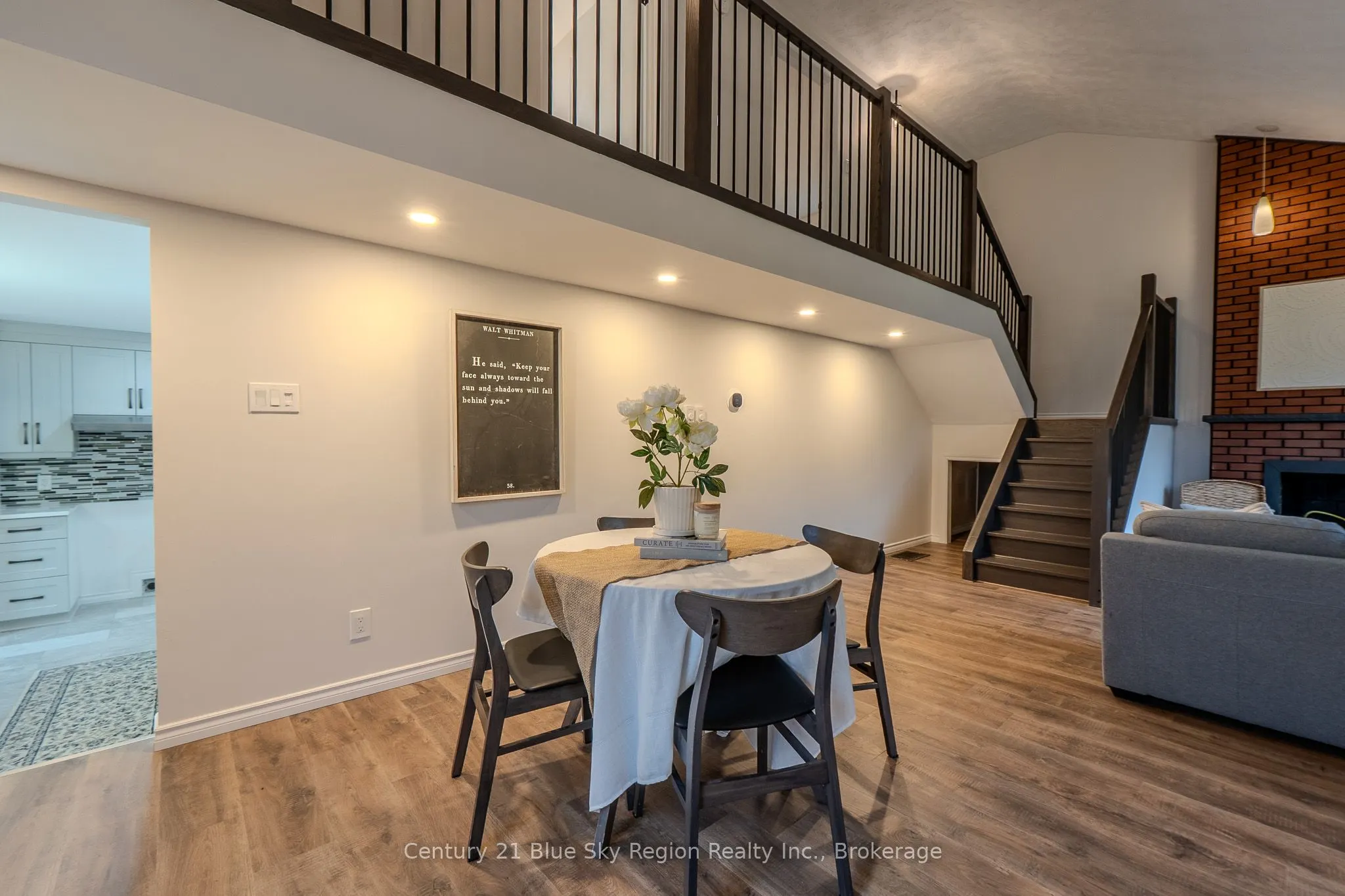 444 Lansdowne Street E