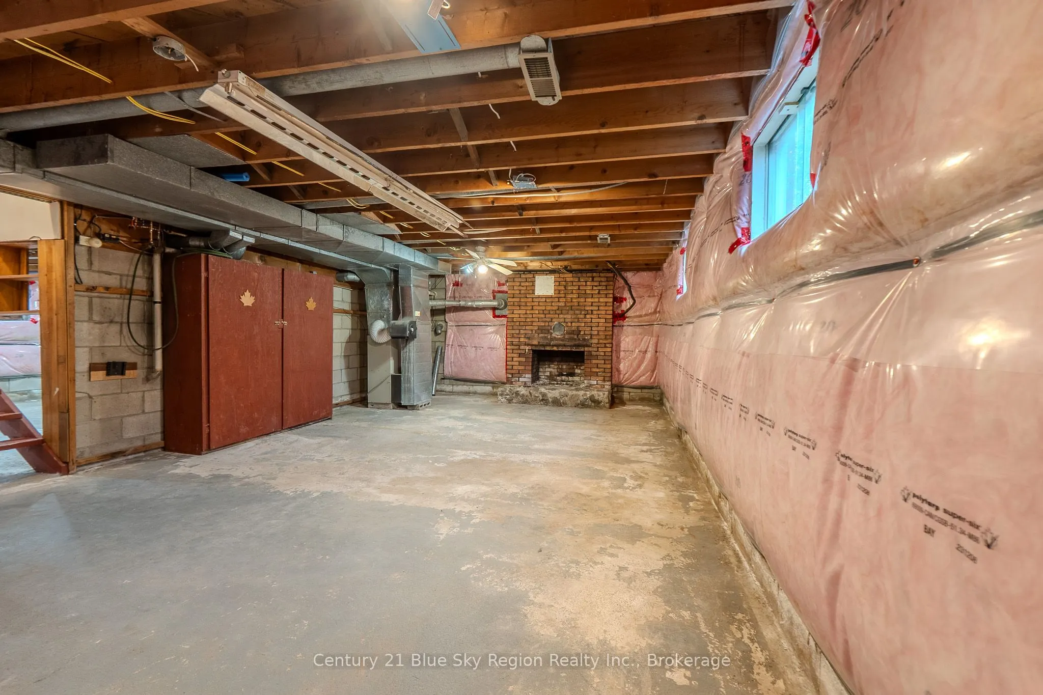444 Lansdowne Street E