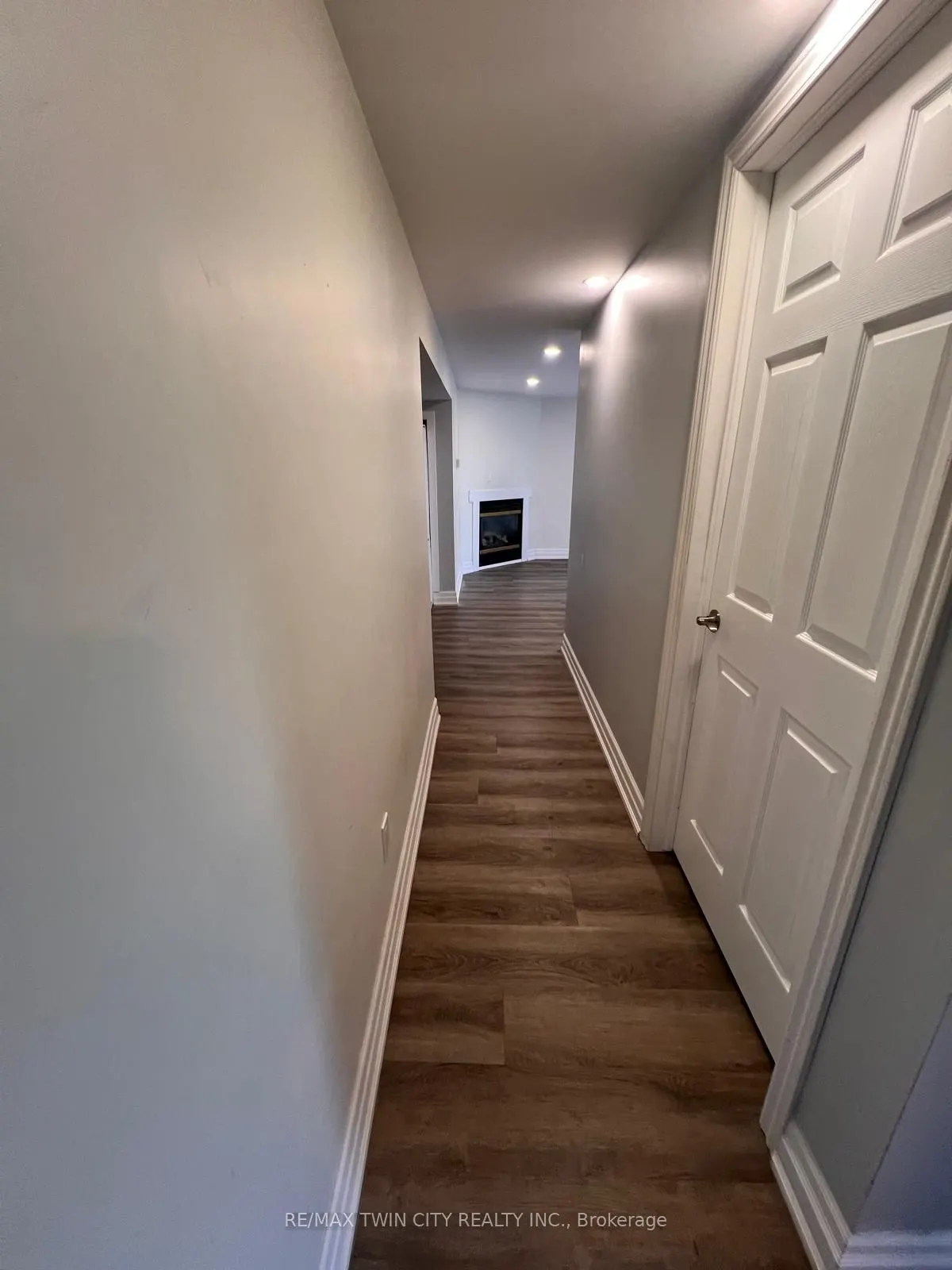 100 Lauris Avenue