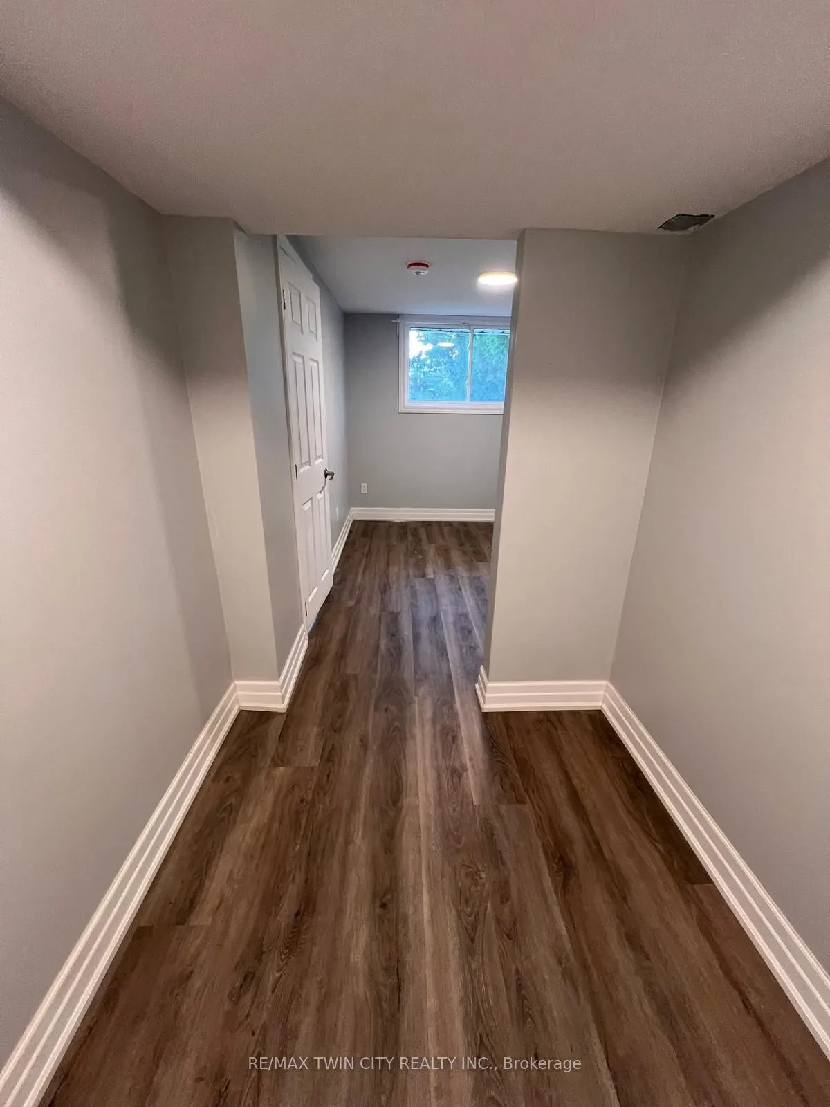 100 Lauris Avenue