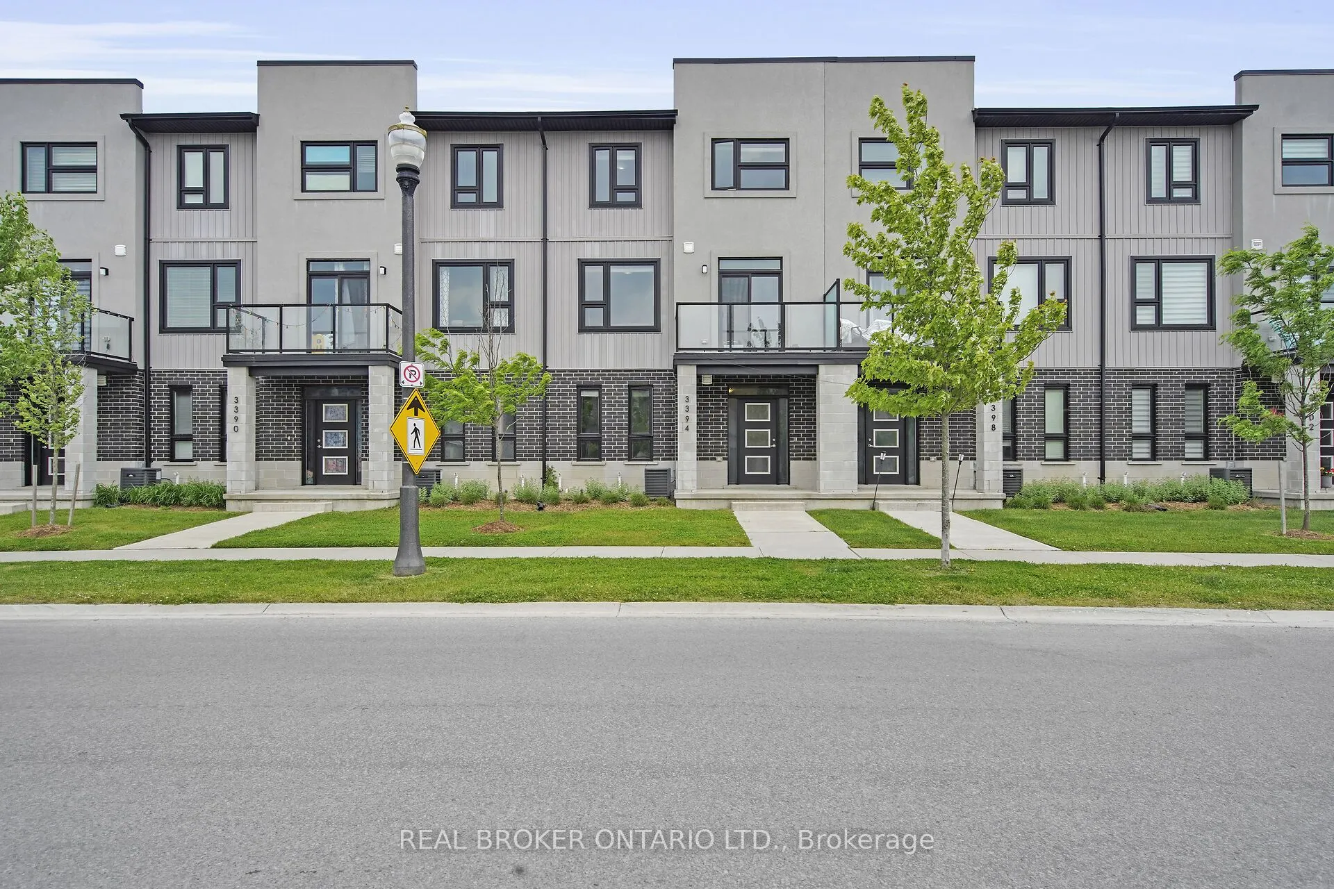 3394 Singleton Avenue, #80