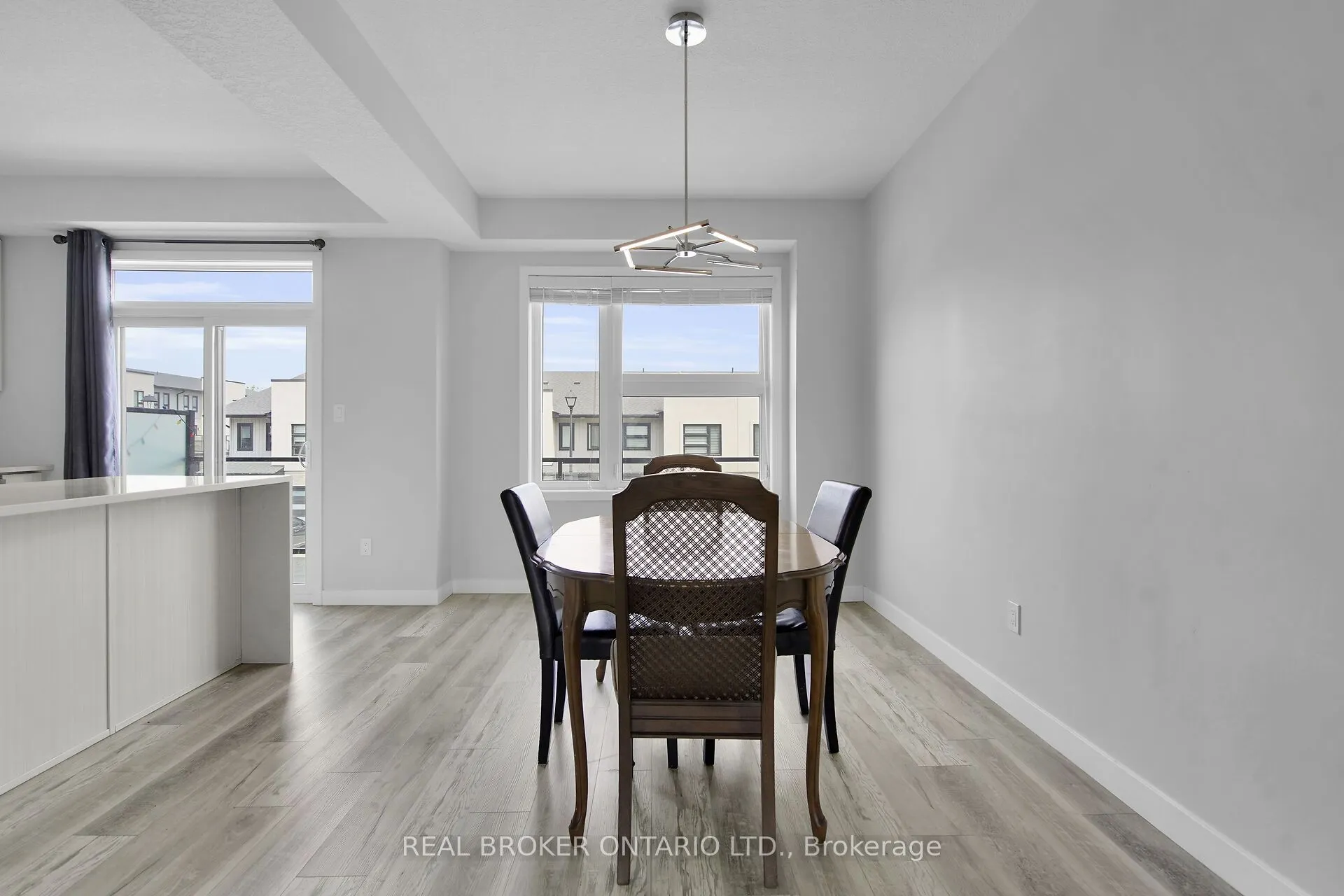3394 Singleton Avenue, #80