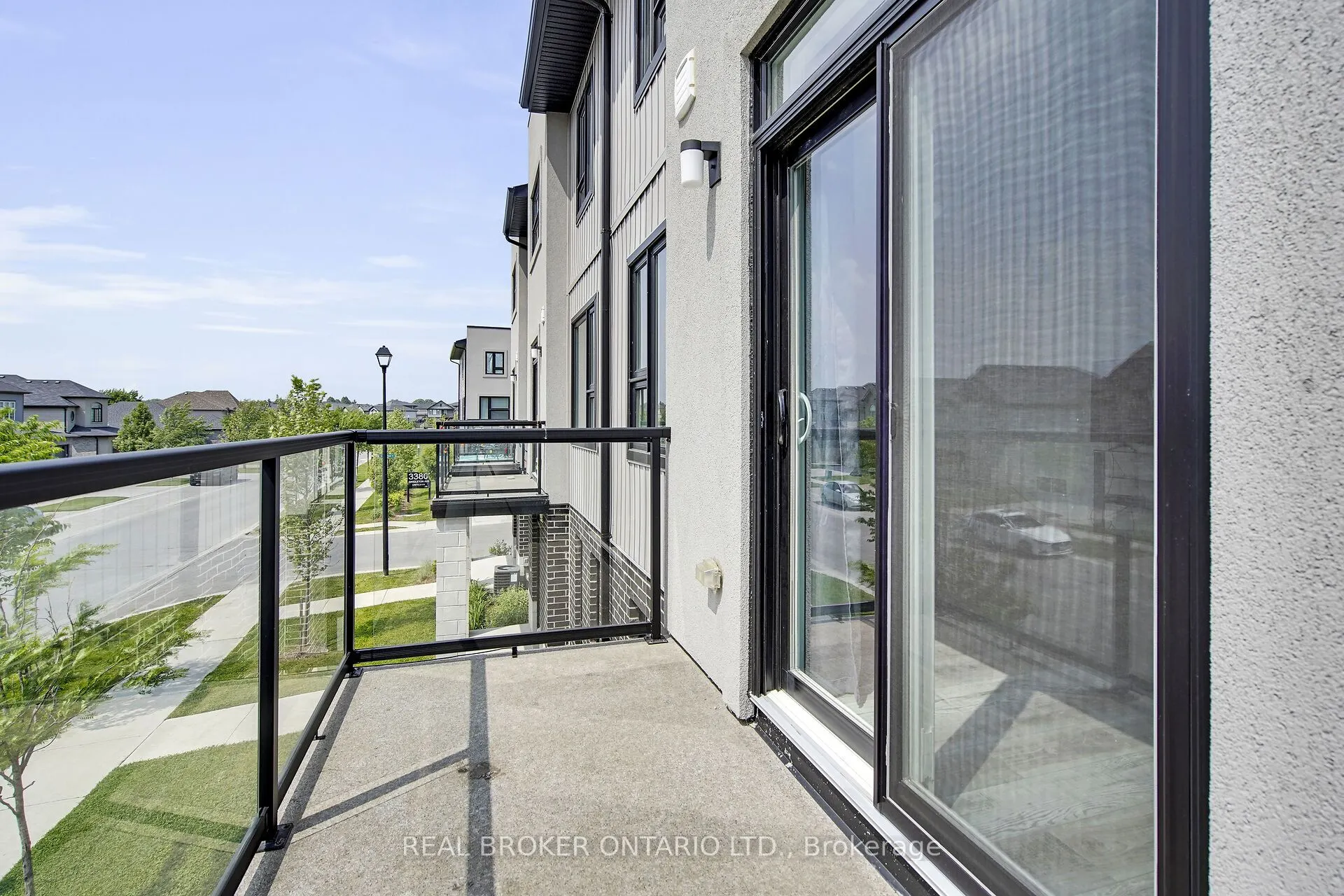 3394 Singleton Avenue, #80