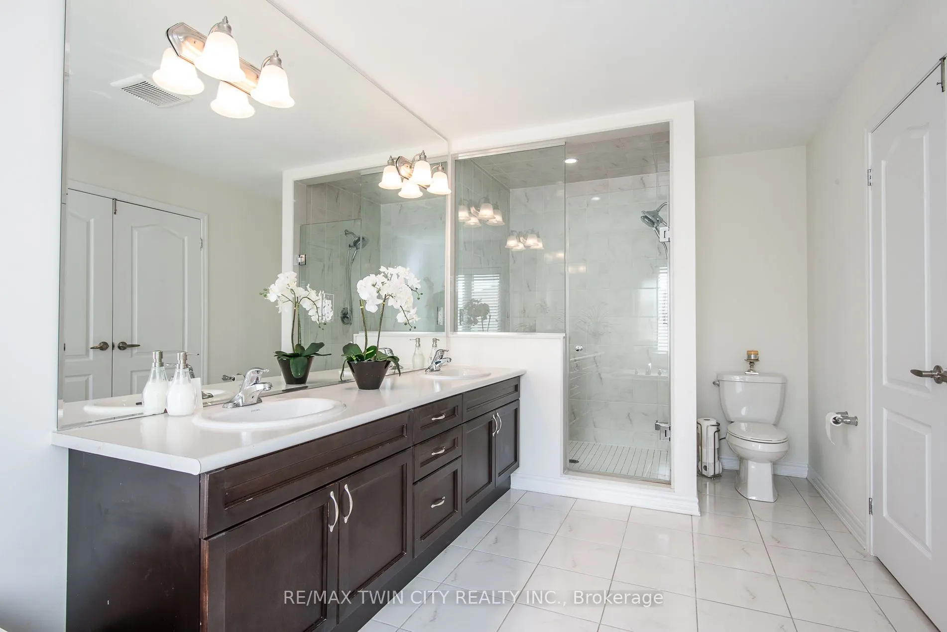 232 Shady Glen Crescent