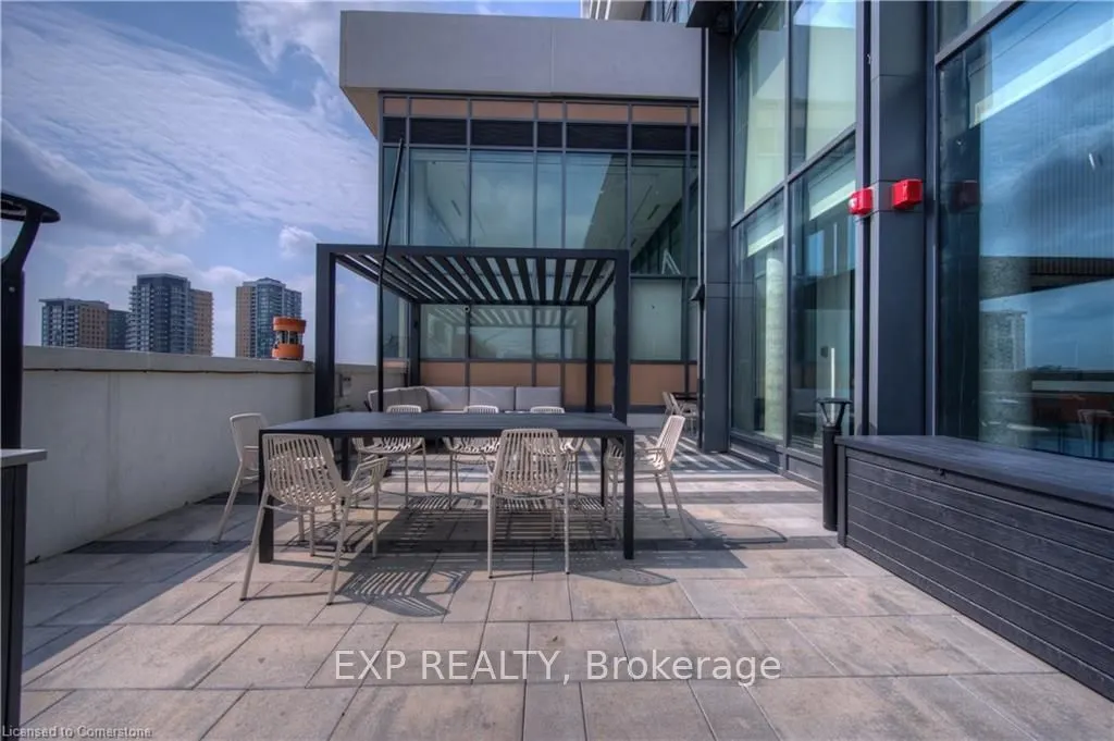 15 Wellington Street, #510