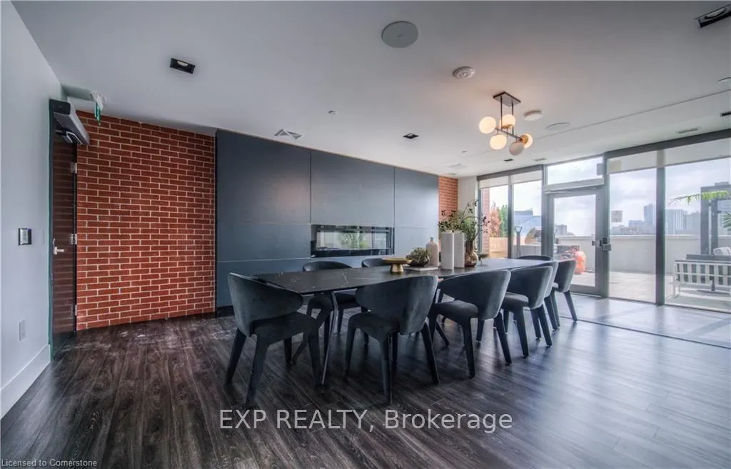 15 Wellington Street, #510