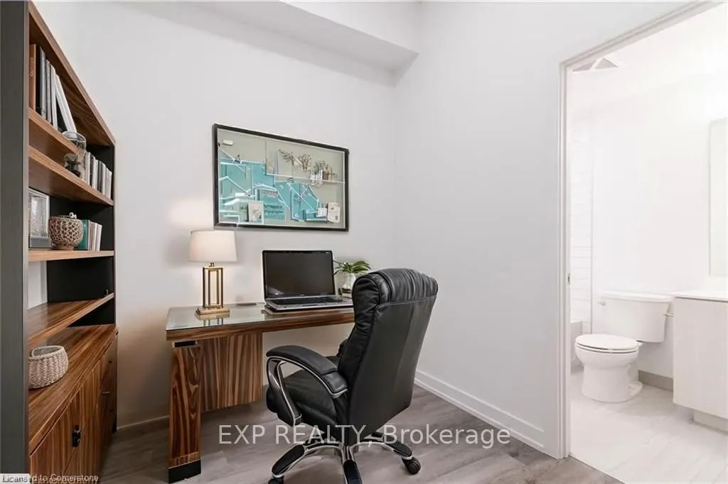 15 Wellington Street, #510