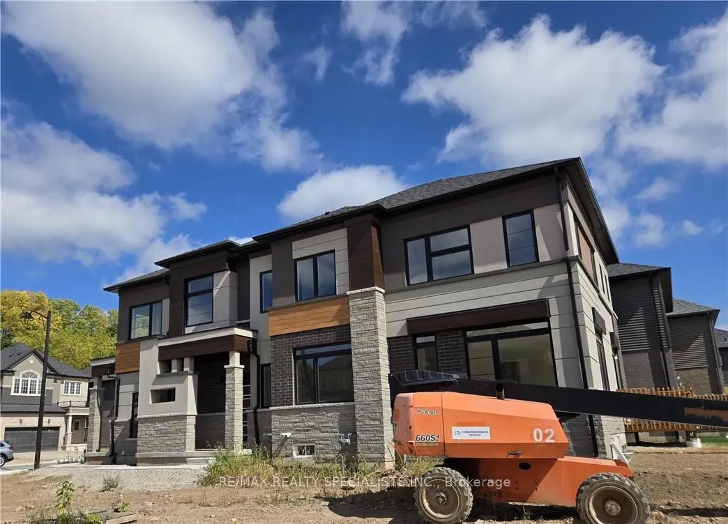 28 McKernan Avenue