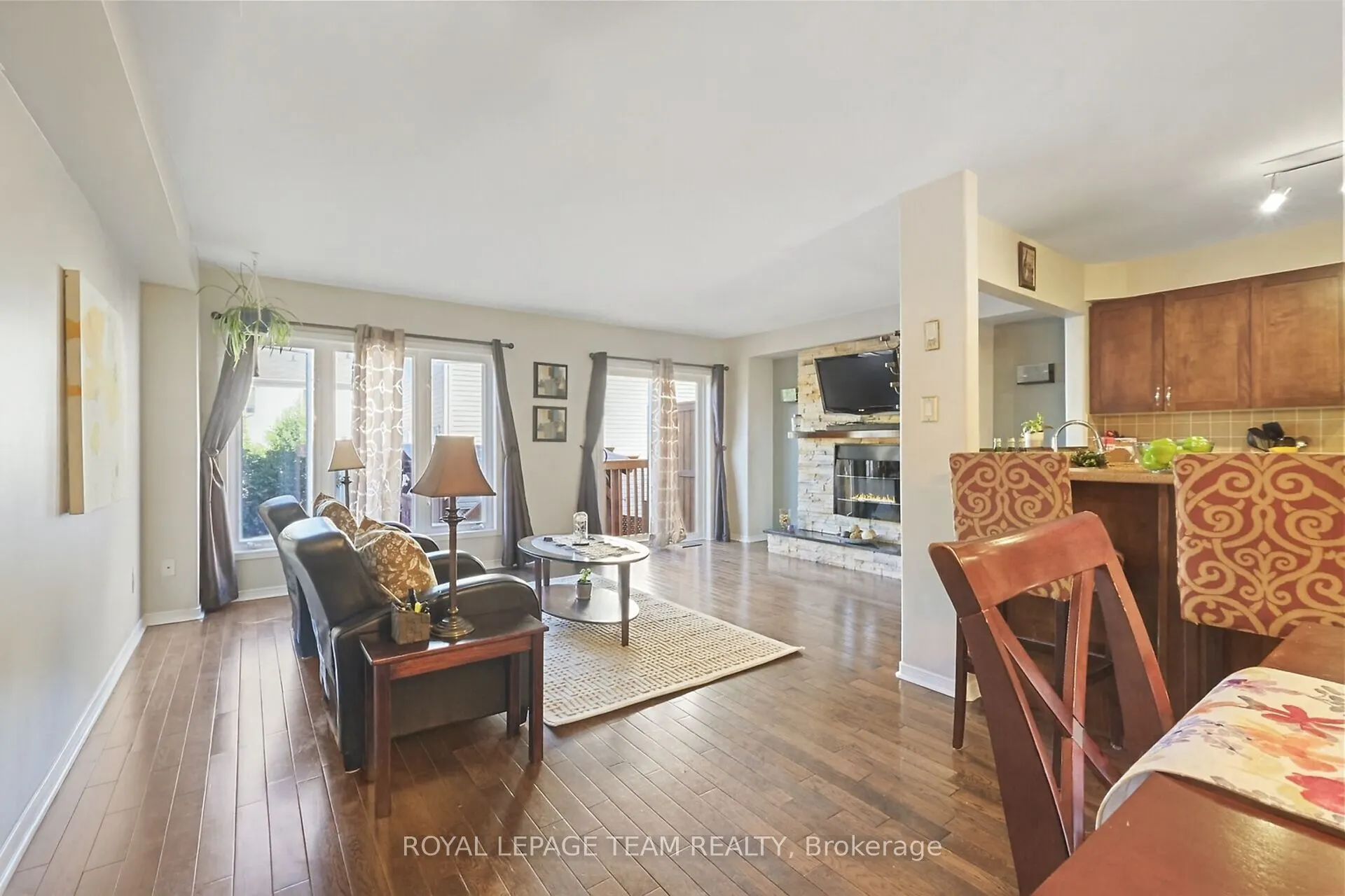 215 Parkrose Private