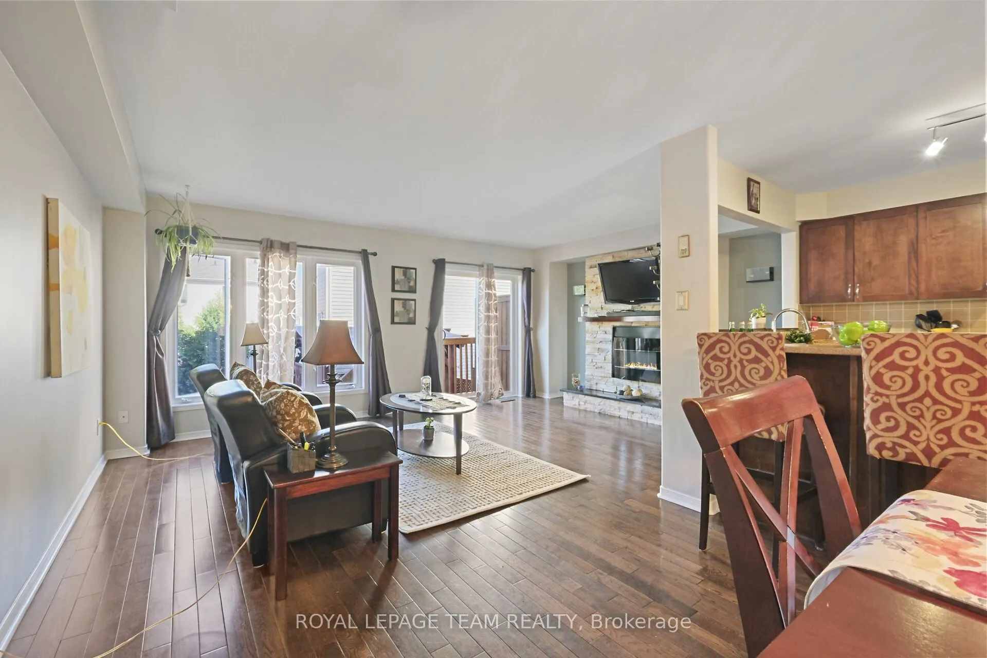 215 Parkrose Private