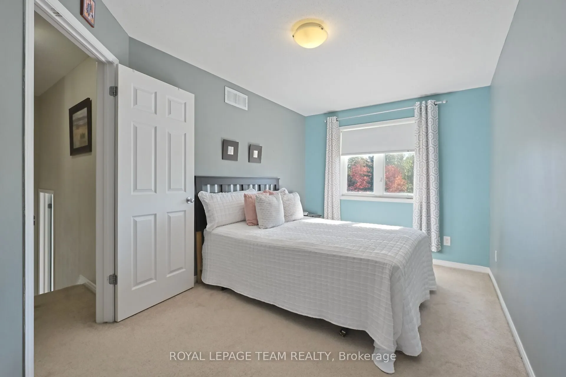 215 Parkrose Private