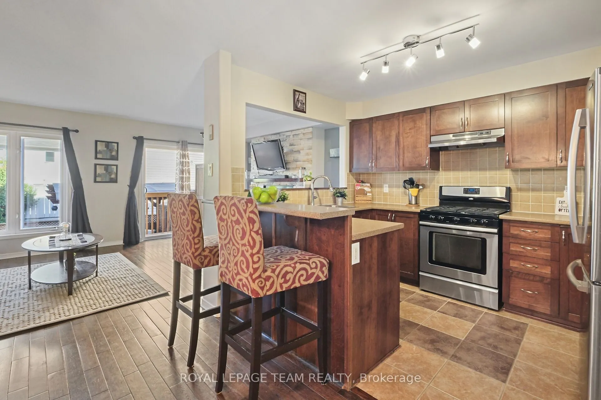 215 Parkrose Private
