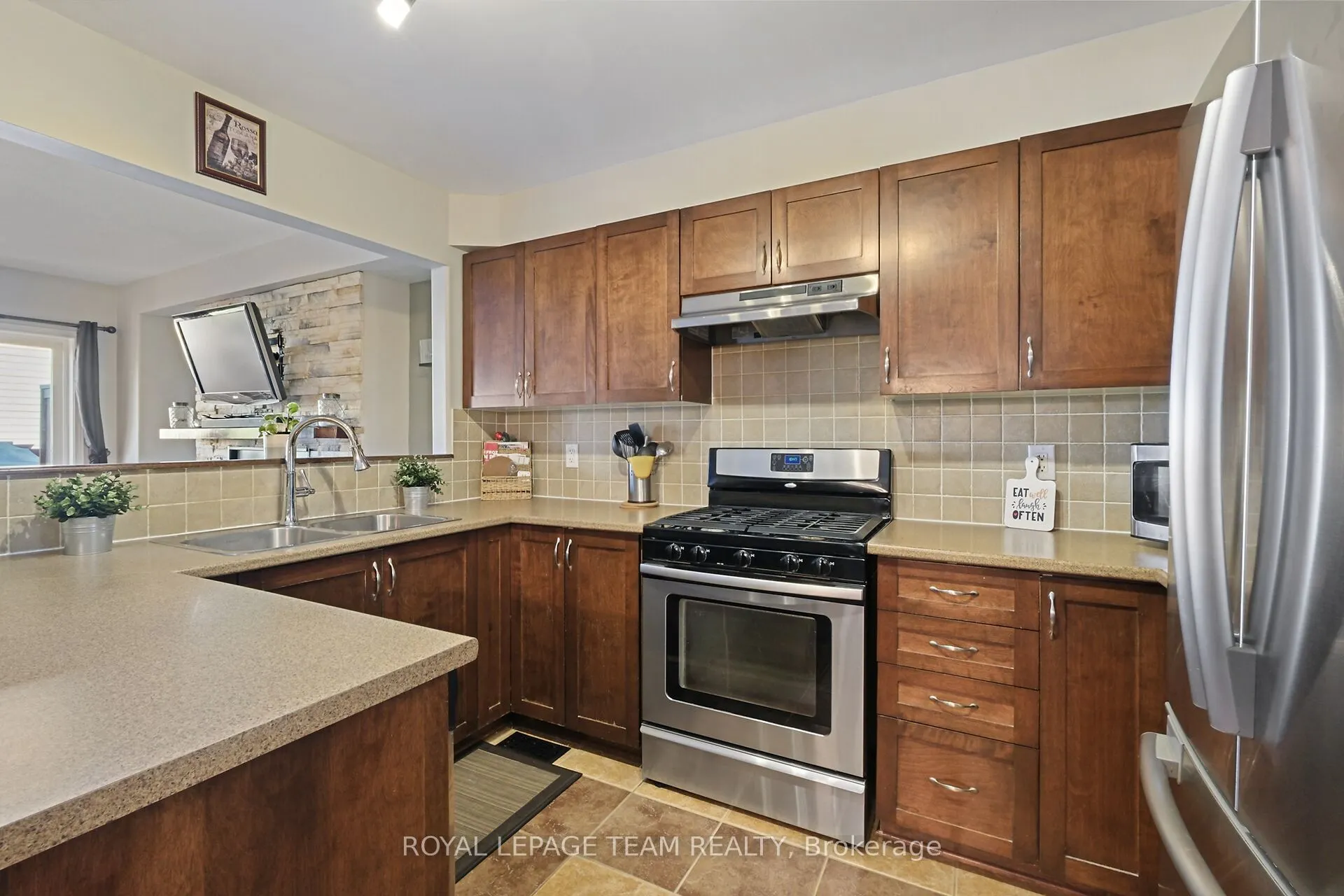 215 Parkrose Private