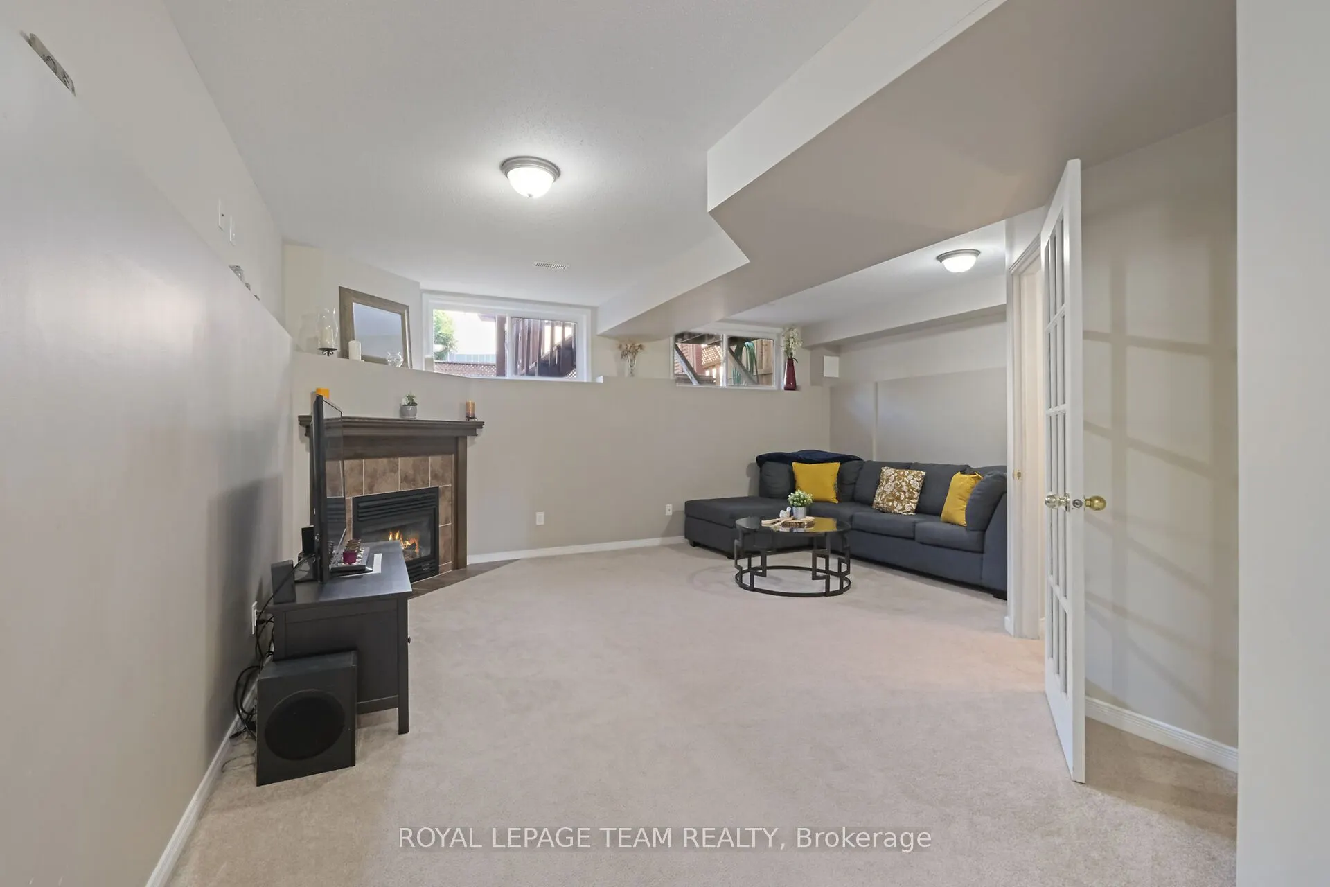 215 Parkrose Private