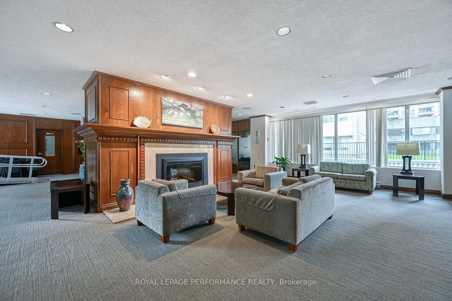 500 Laurier Avenue W, #2103