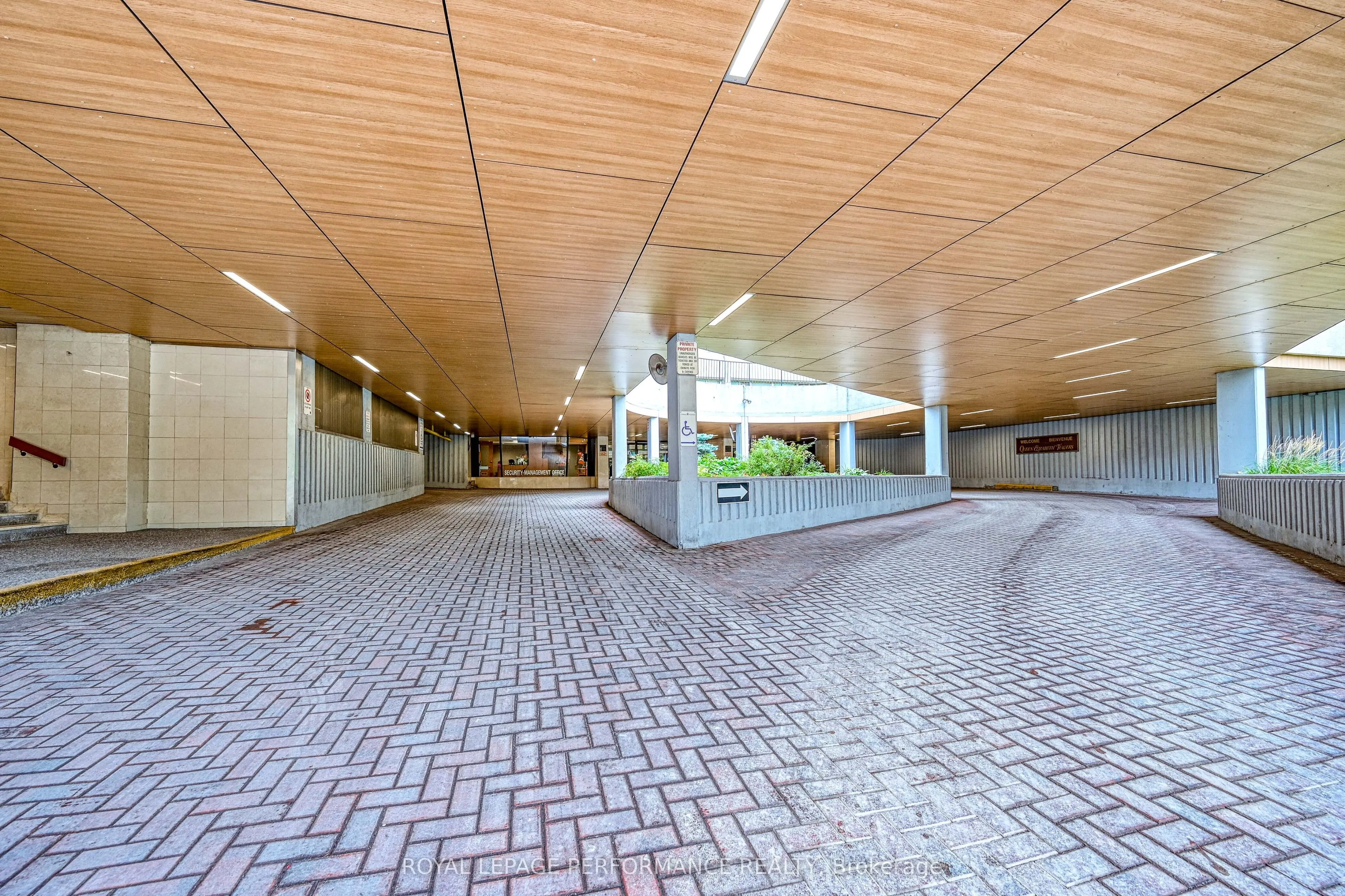 500 Laurier Avenue W, #2103