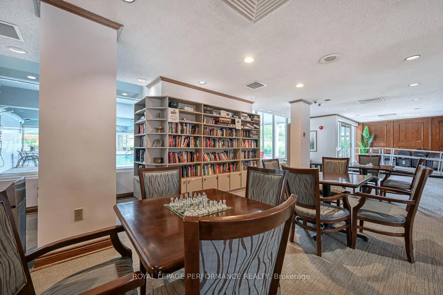 500 Laurier Avenue W, #2103