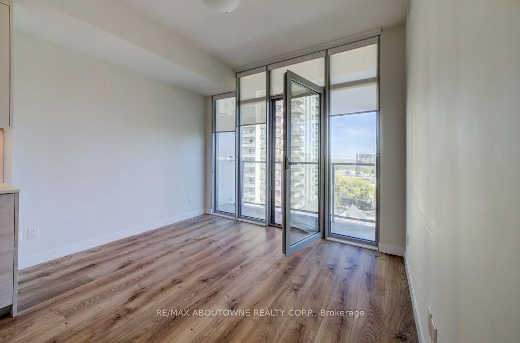 60 Frederick Street, #903