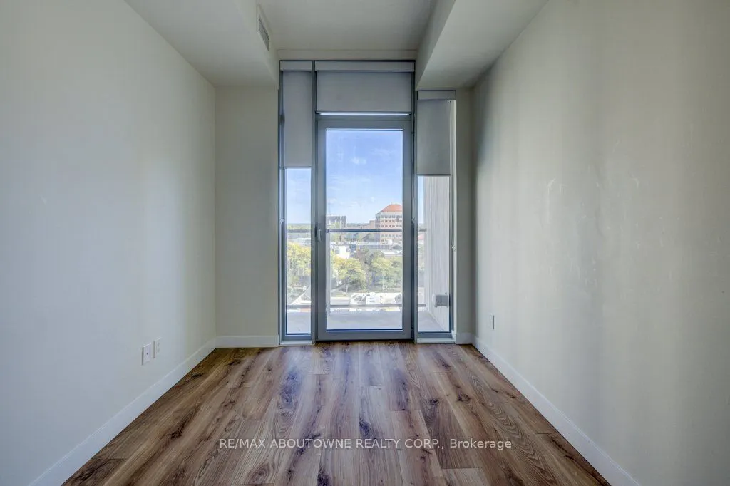 60 Frederick Street, #903