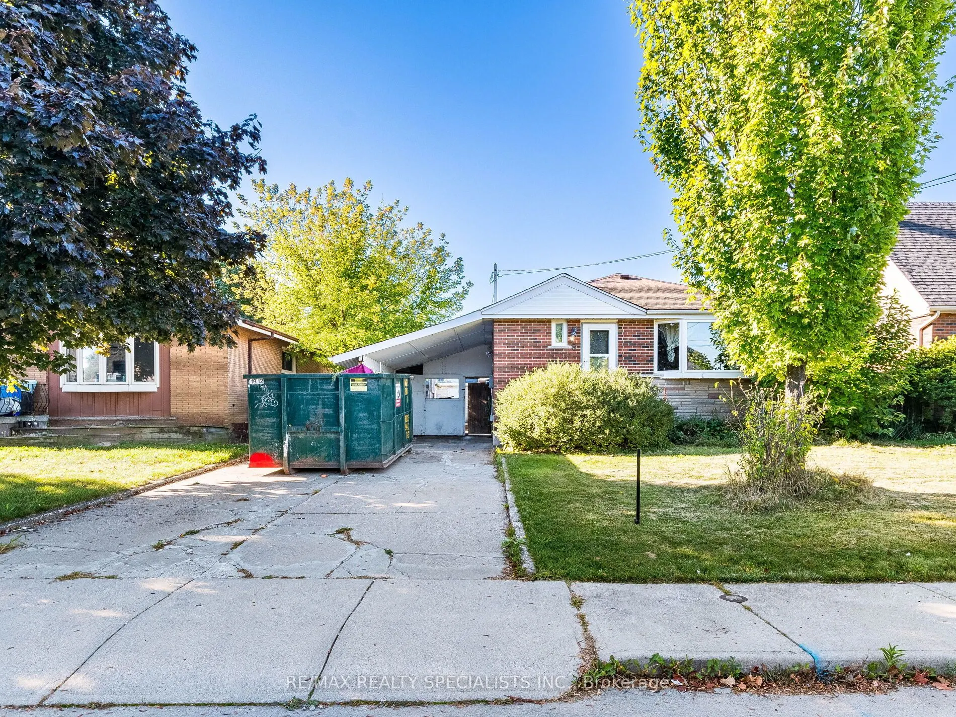 6 Endfield Avenue