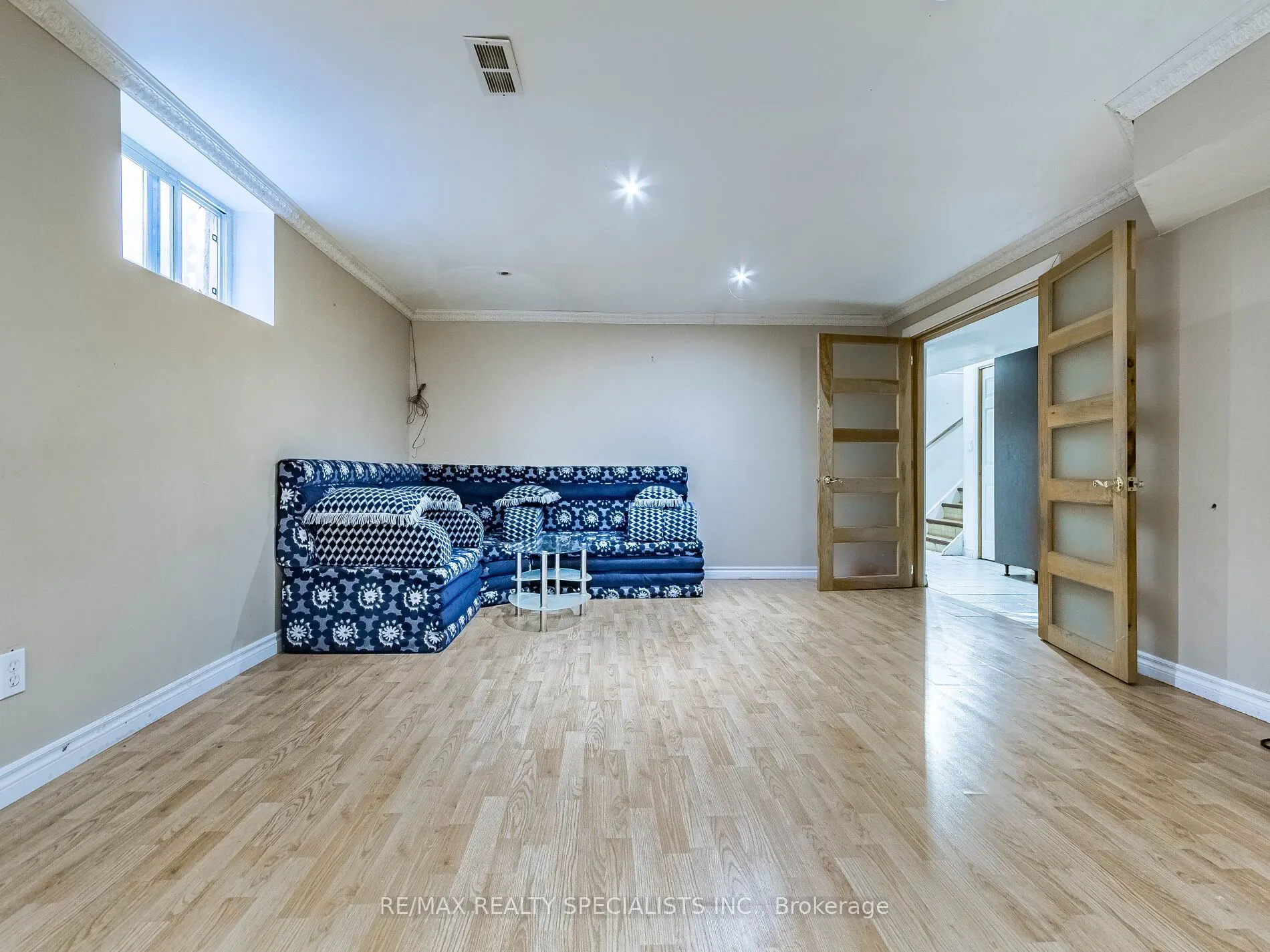 6 Endfield Avenue