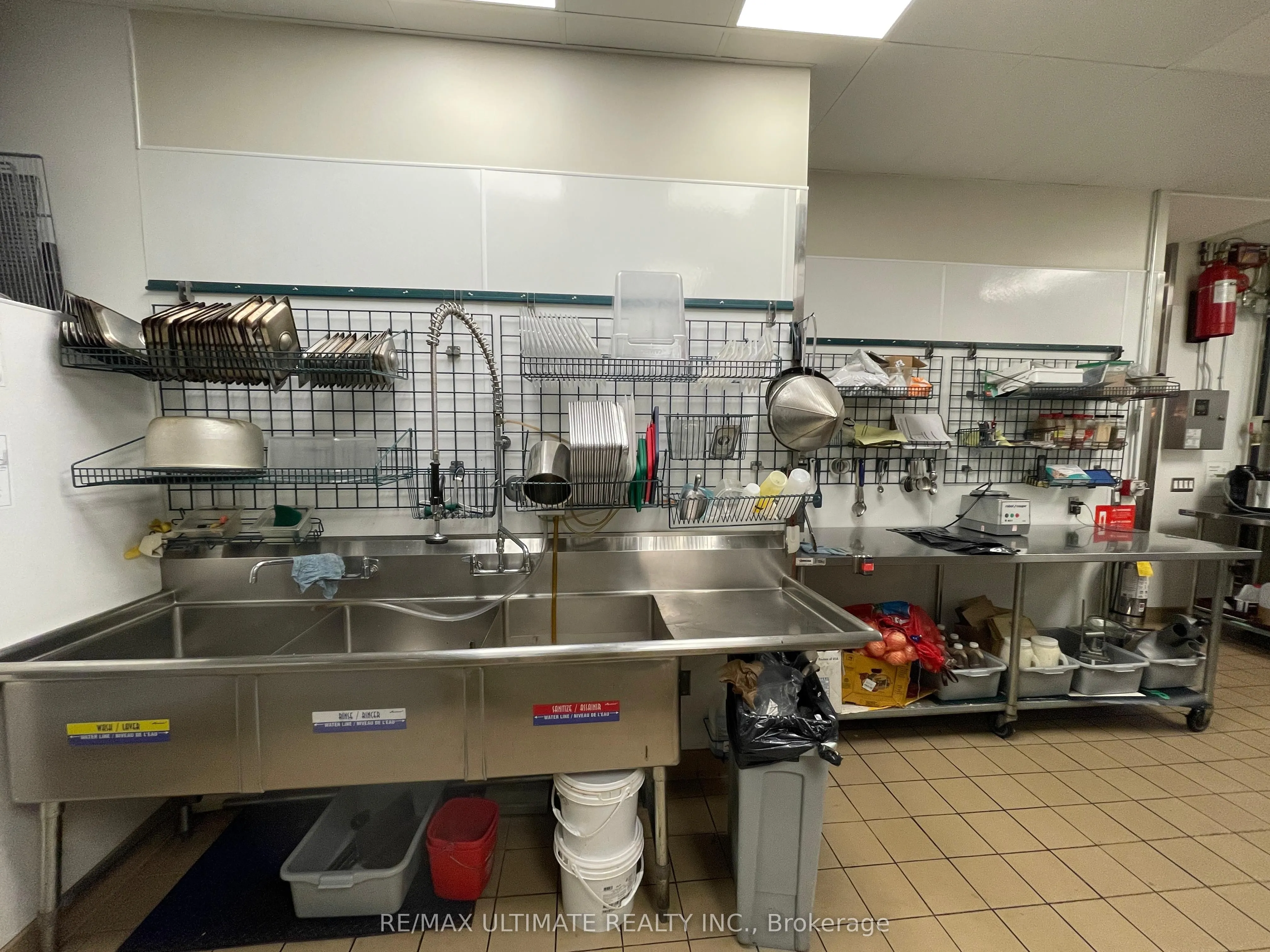 295 WELLINGTON STREET UNIT 3D