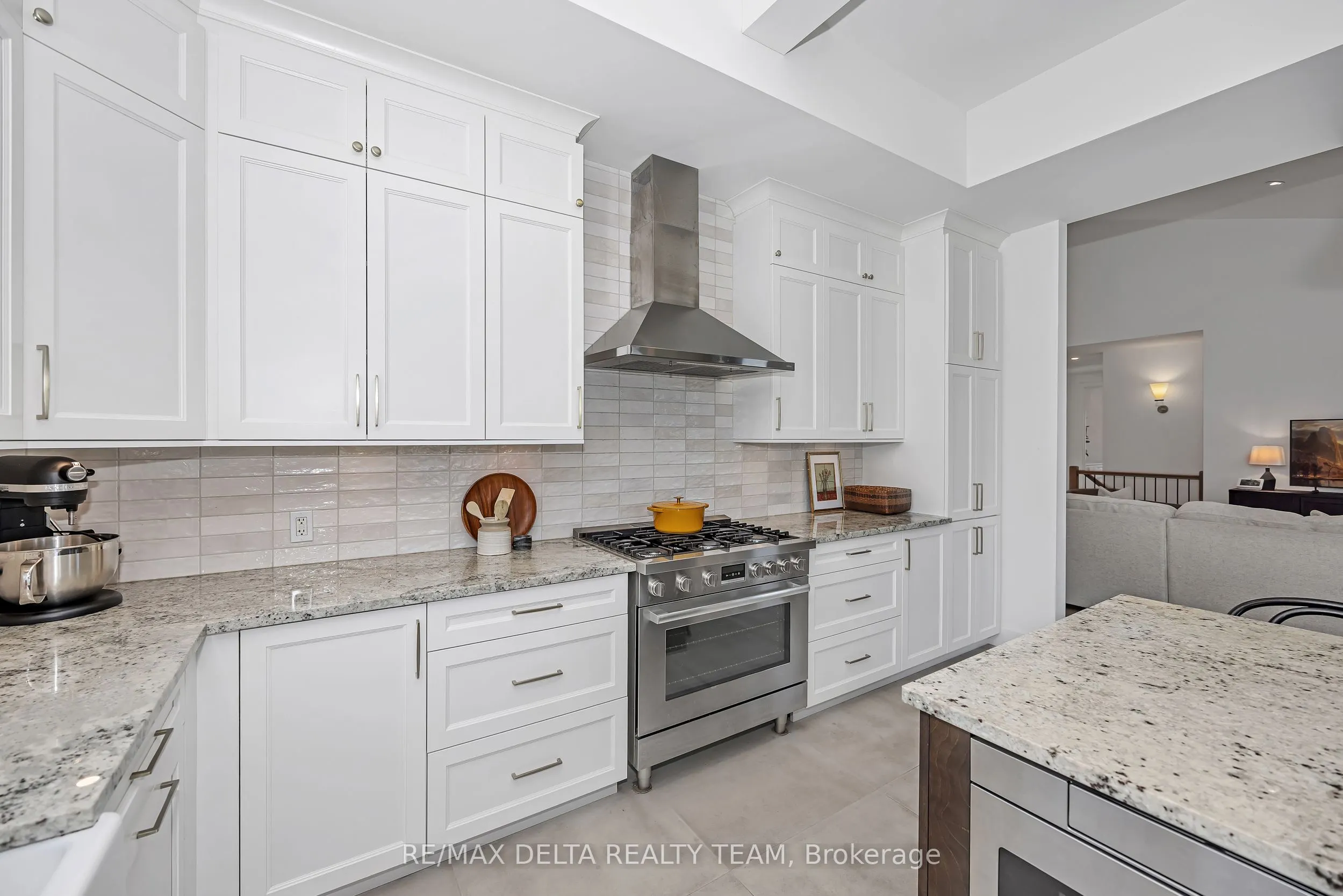 138 Des Tulipes Street