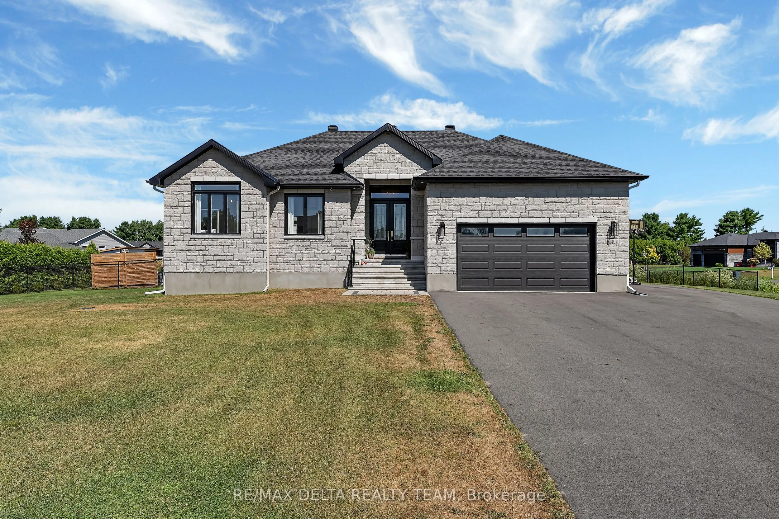 138 Des Tulipes Street