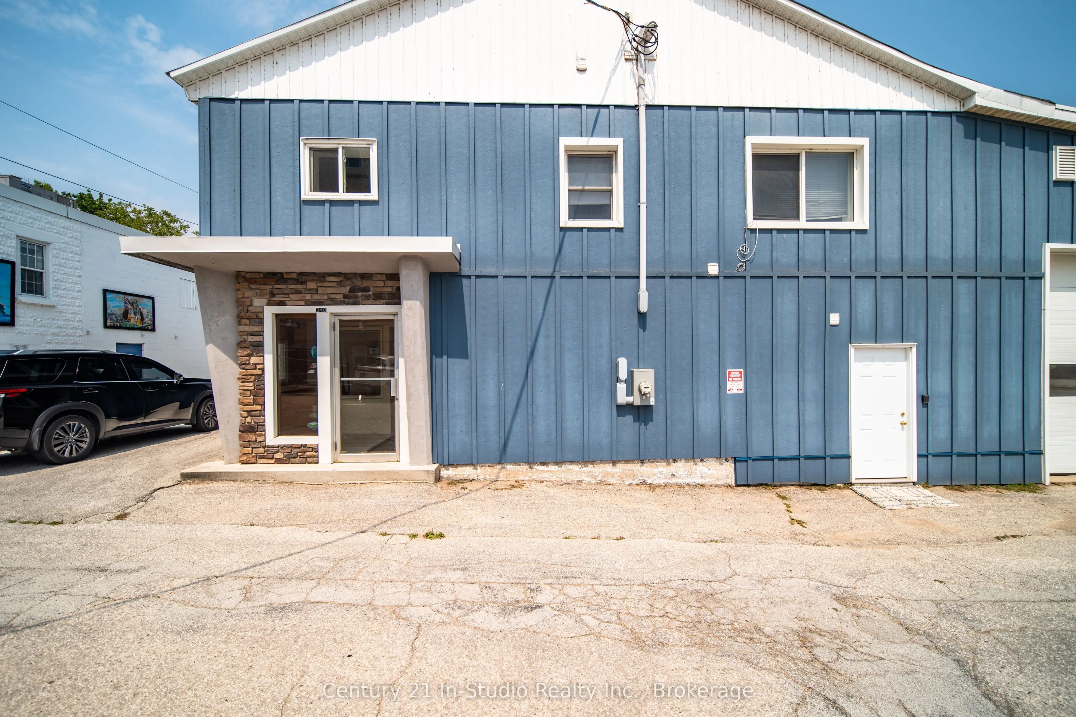 340 Boyd Street