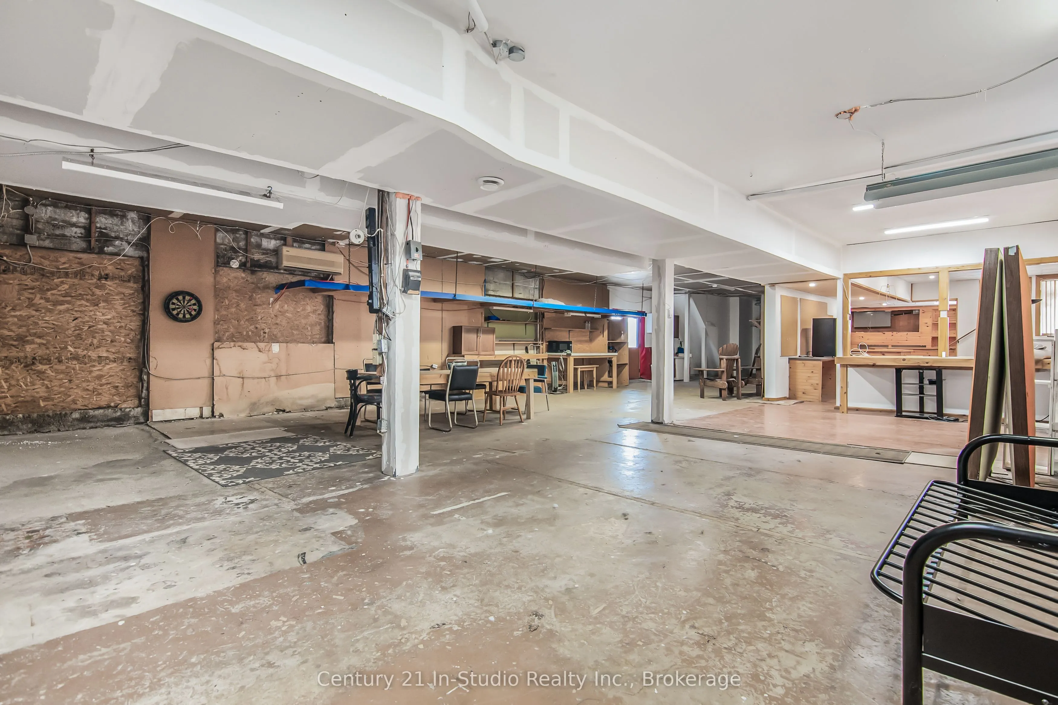340 Boyd Street