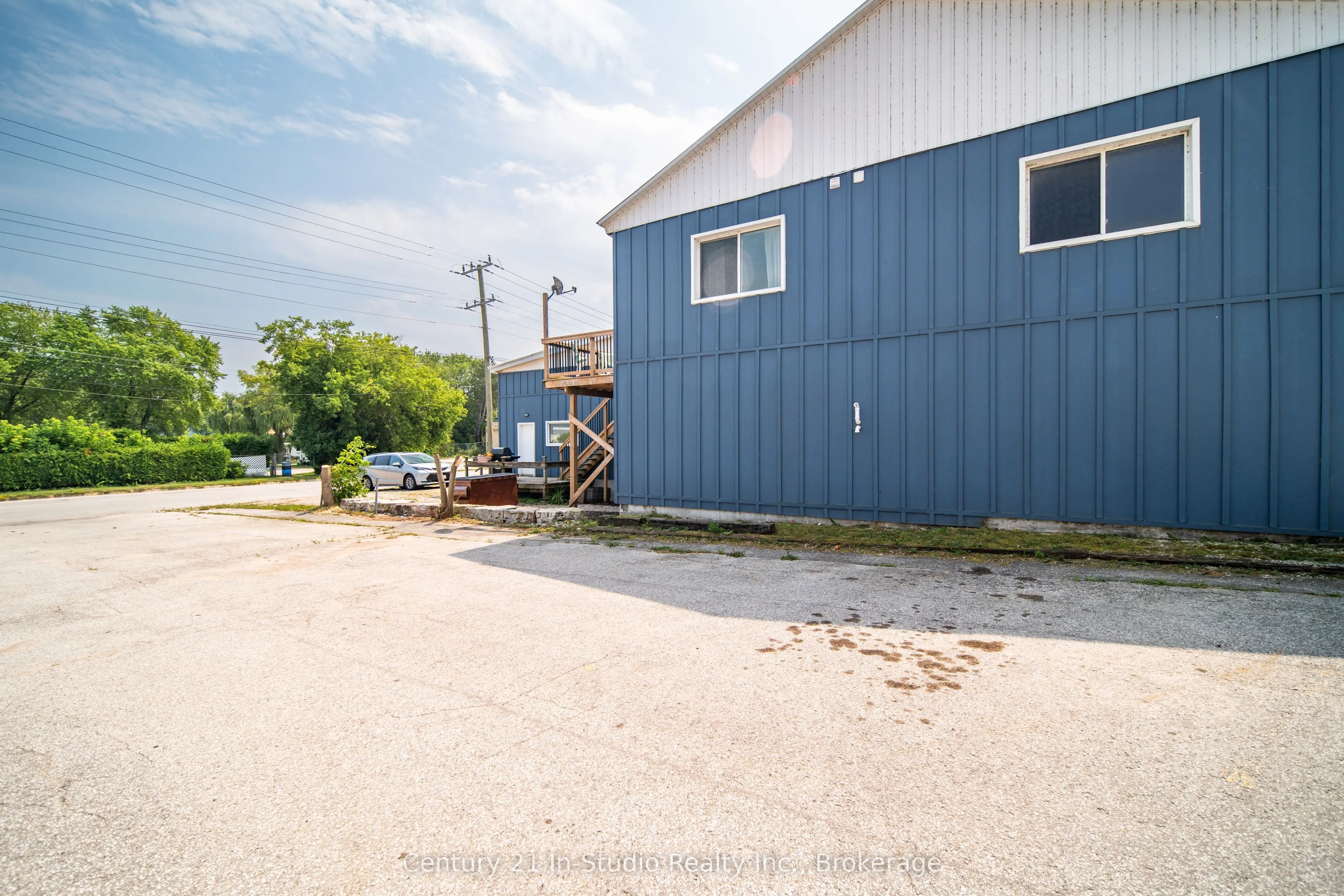 340 Boyd Street