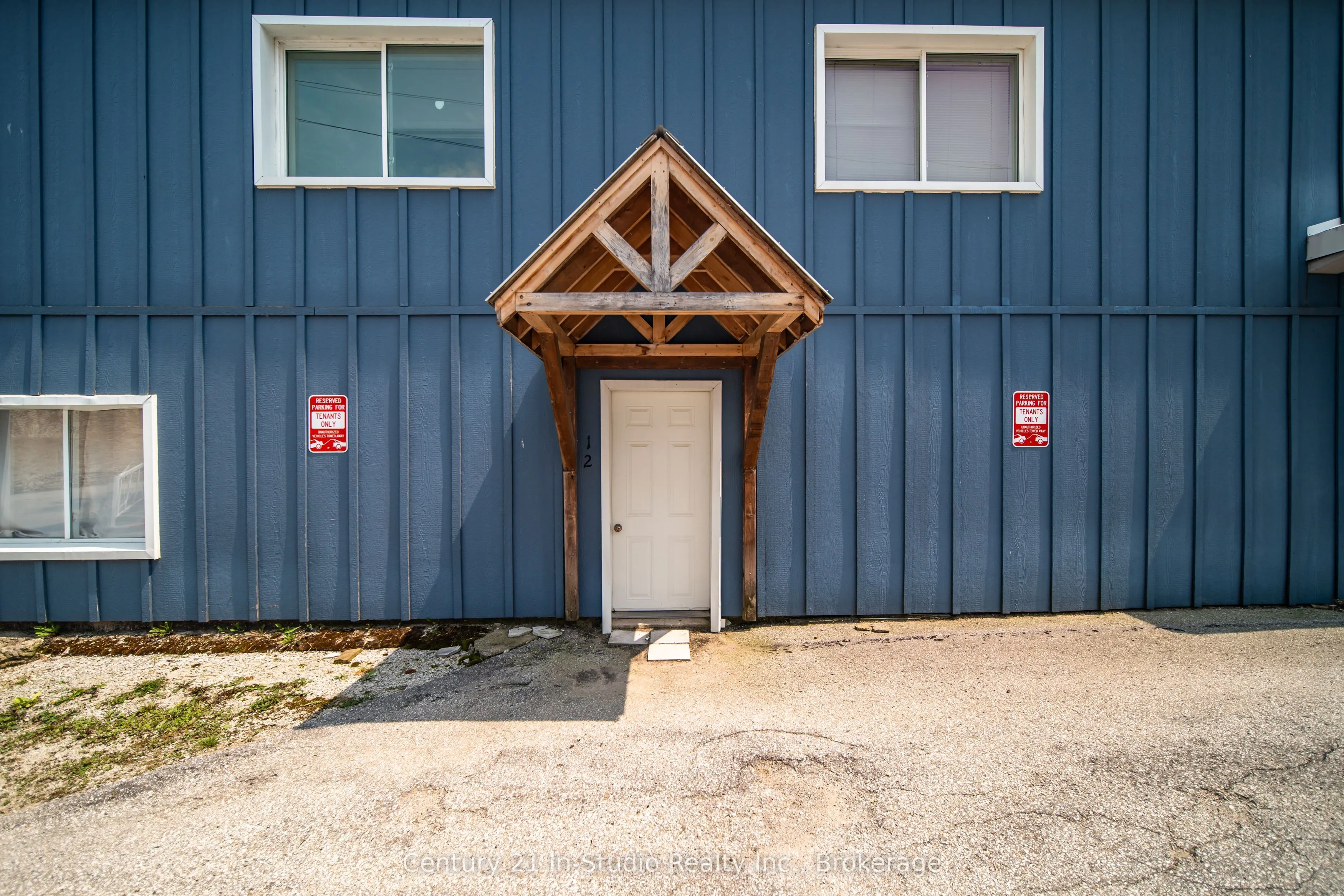 340 Boyd Street