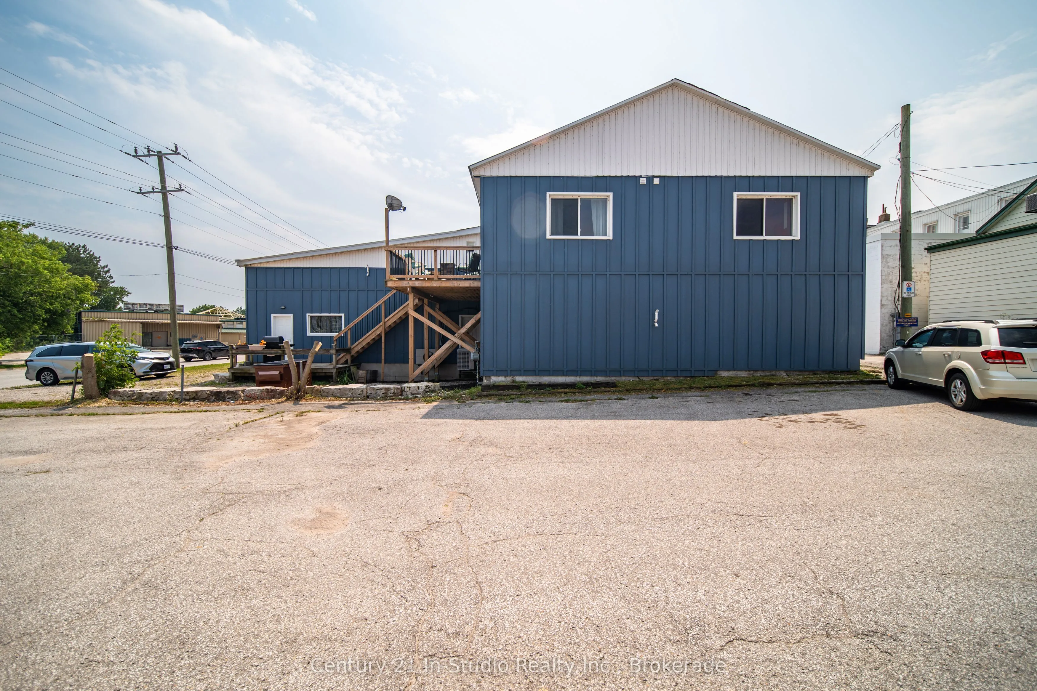 340 Boyd Street