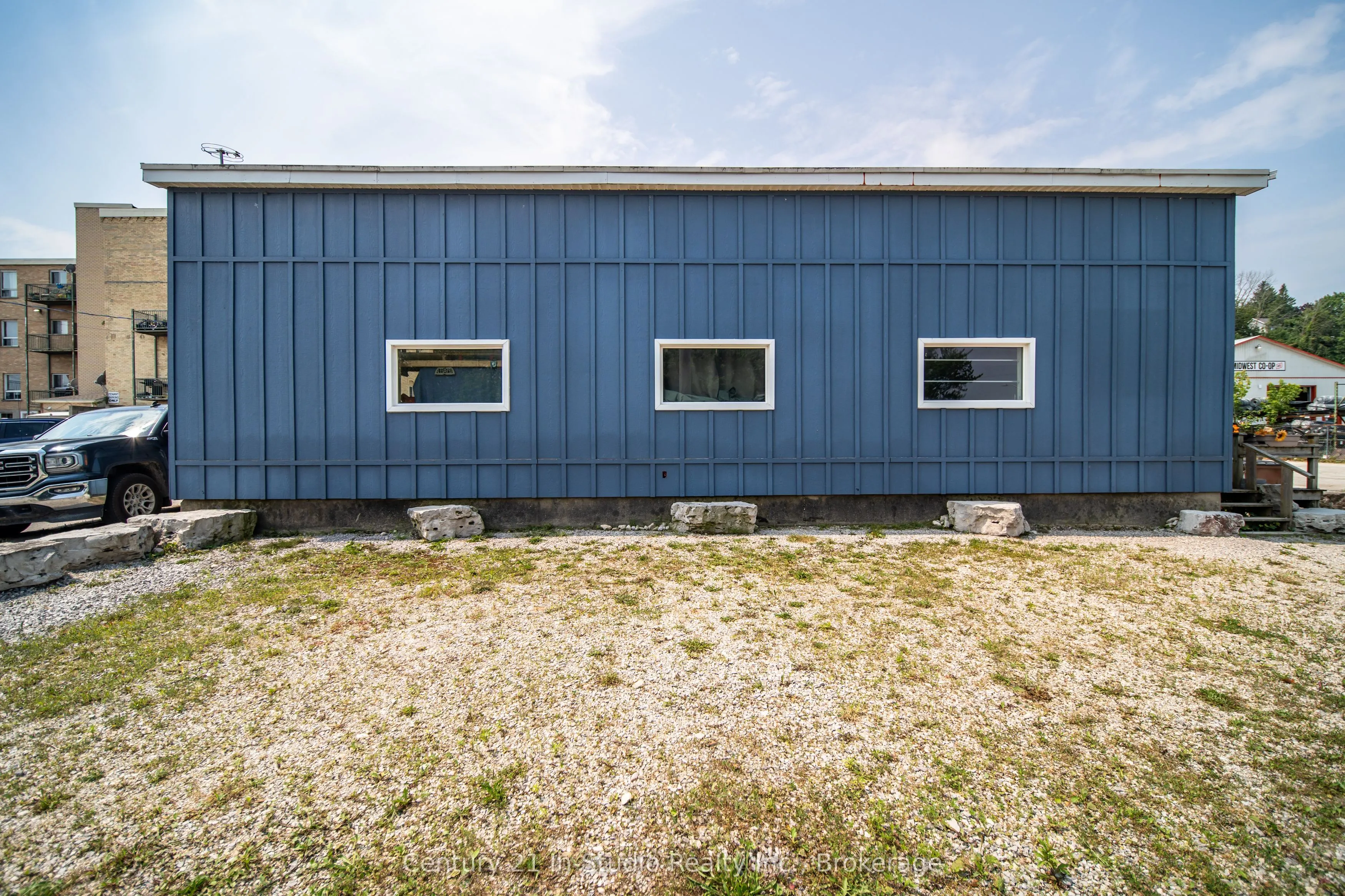 340 Boyd Street