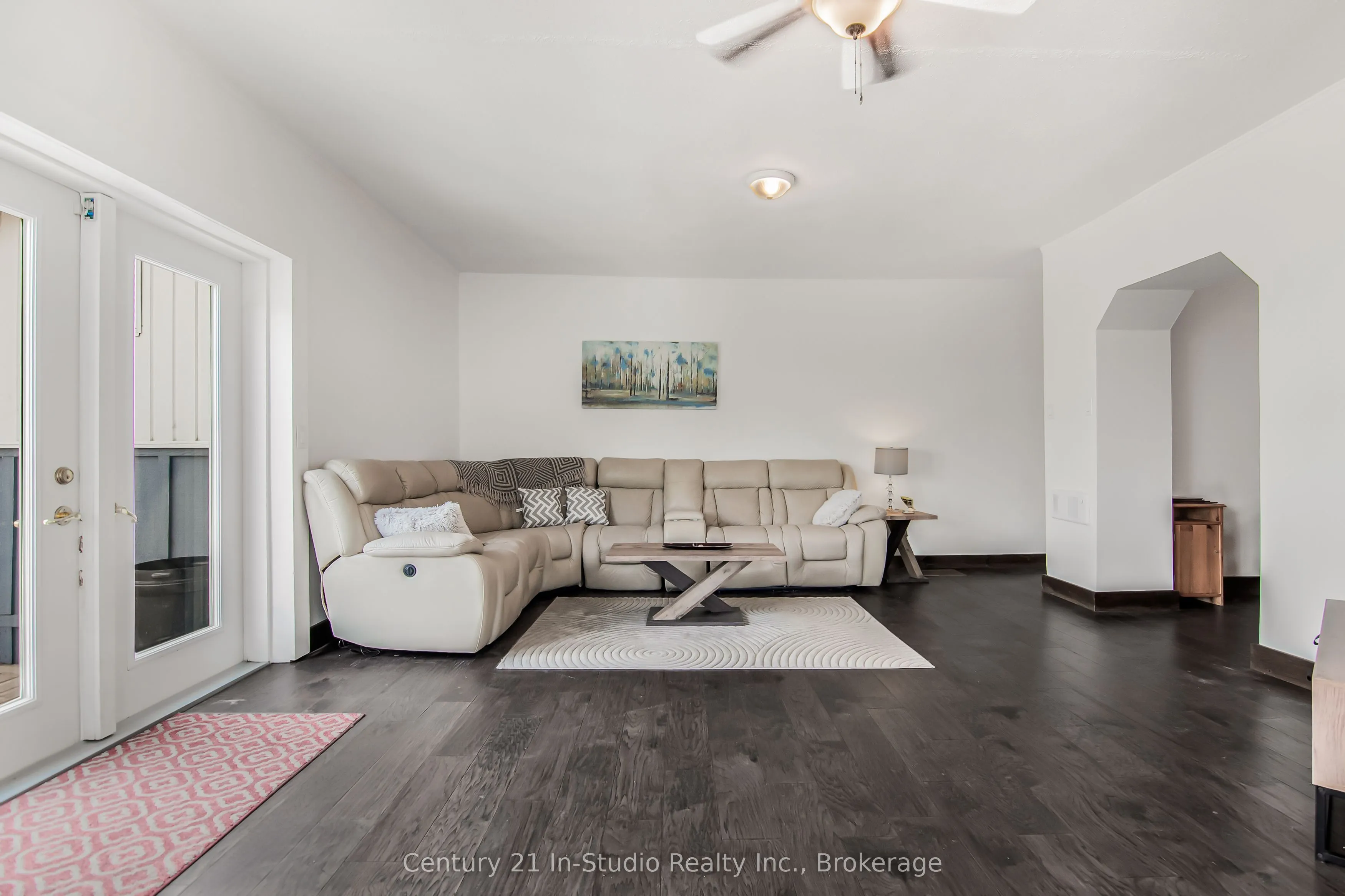 340 Boyd Street