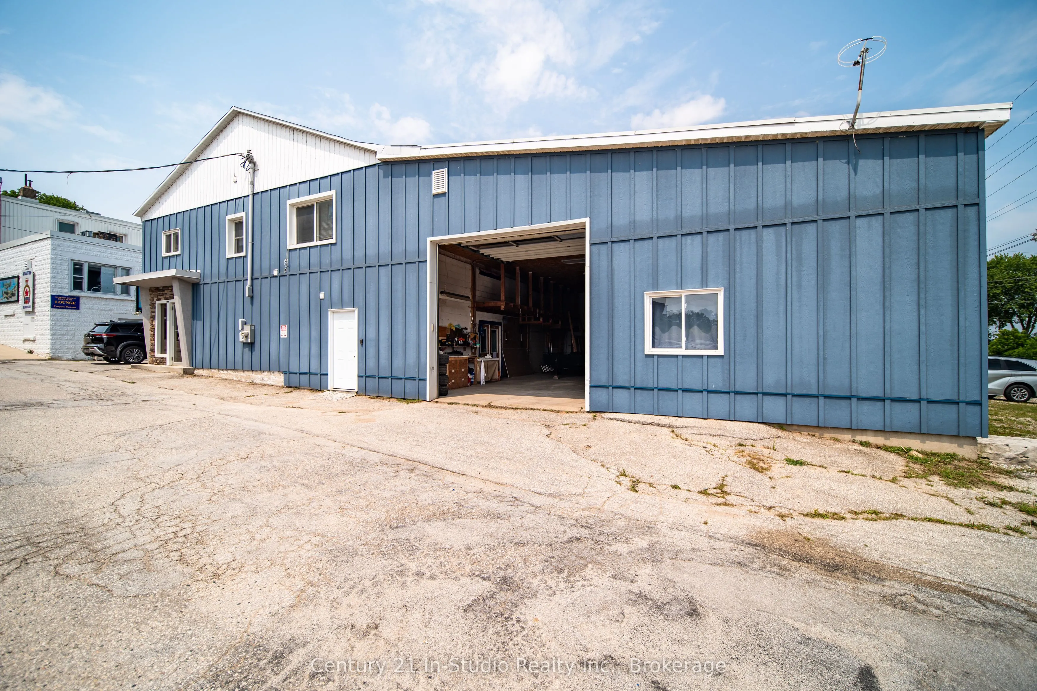 340 Boyd Street
