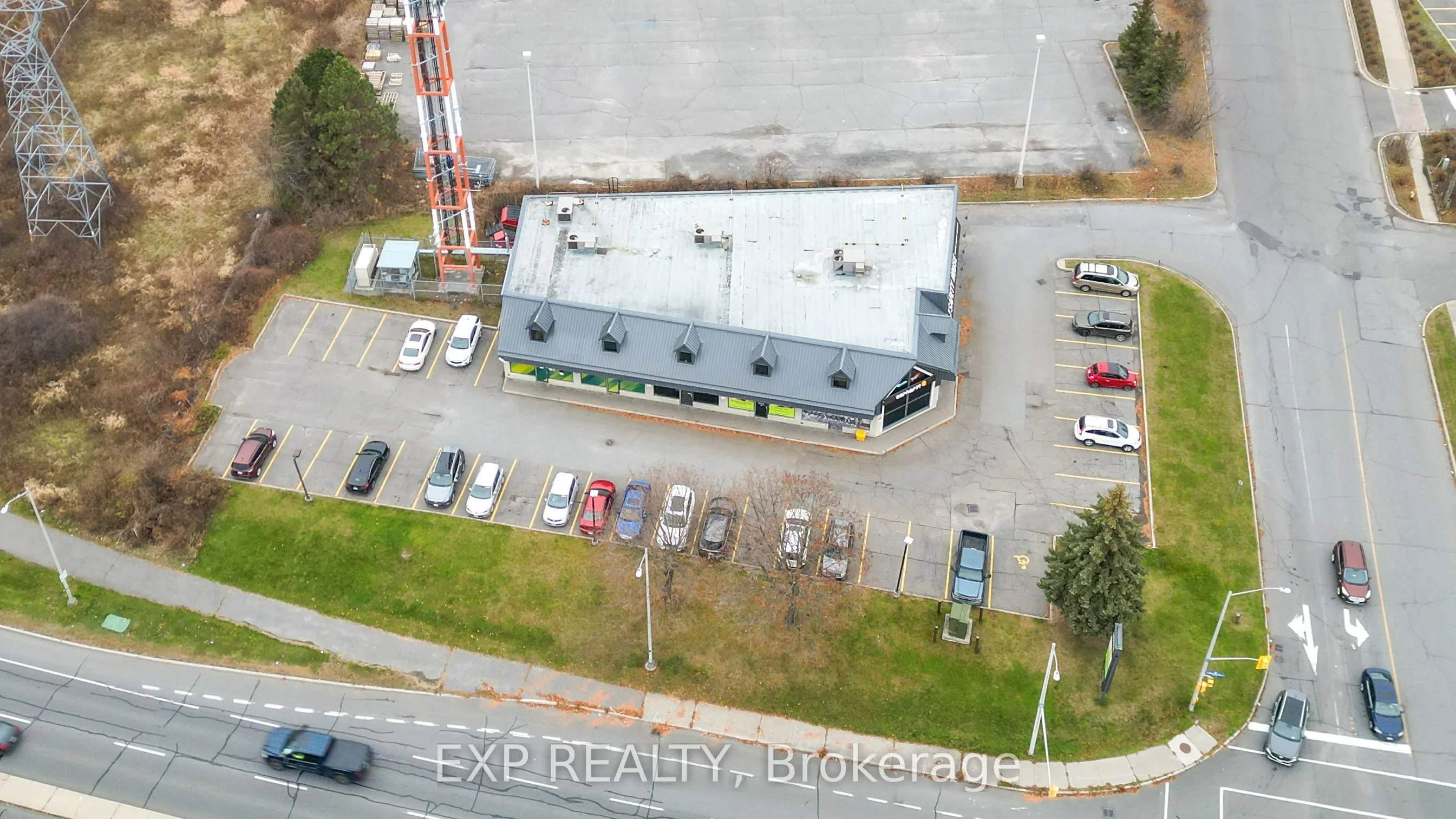 595 West Hunt Club Road