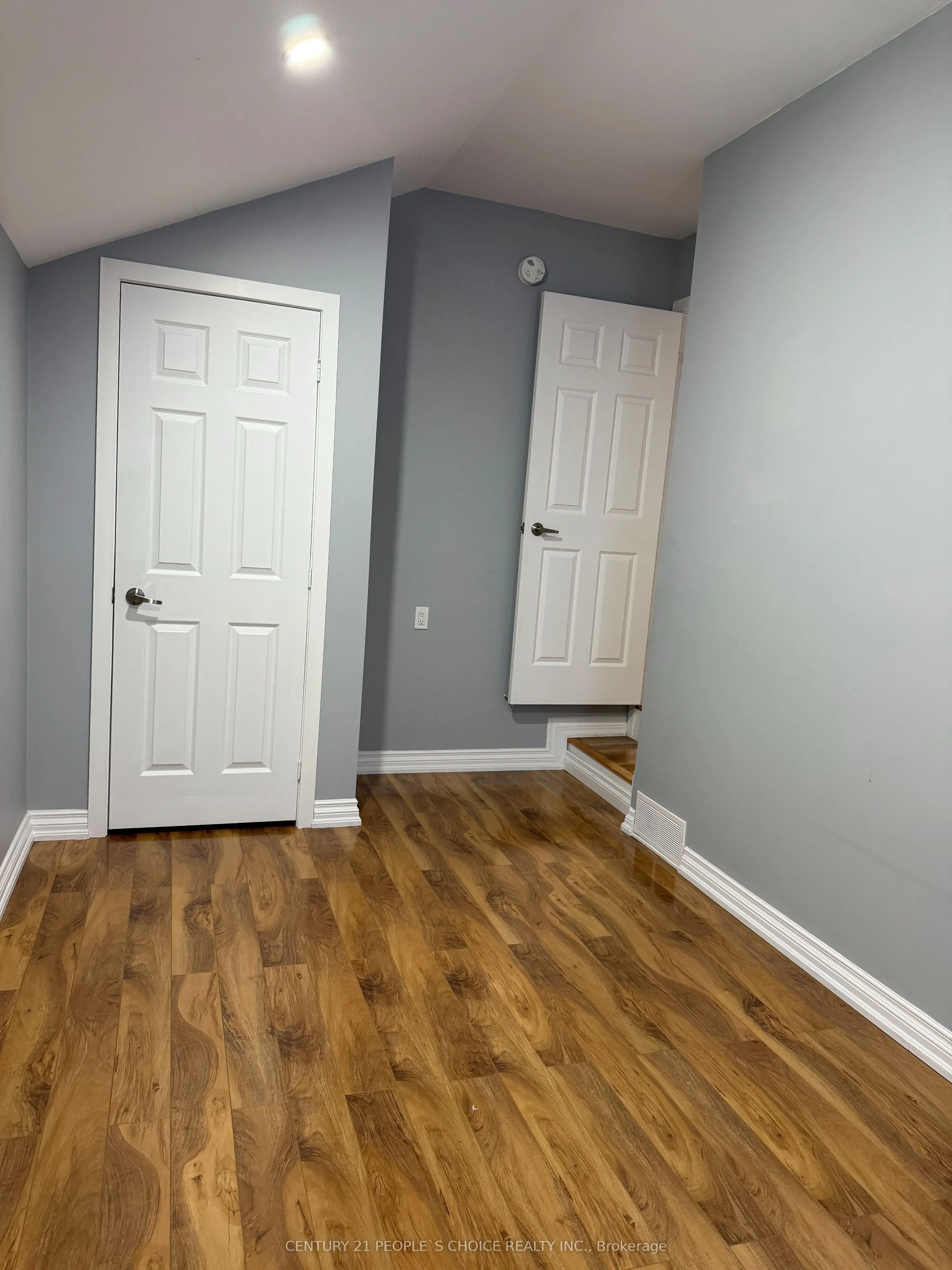 280 Cambridge Road W