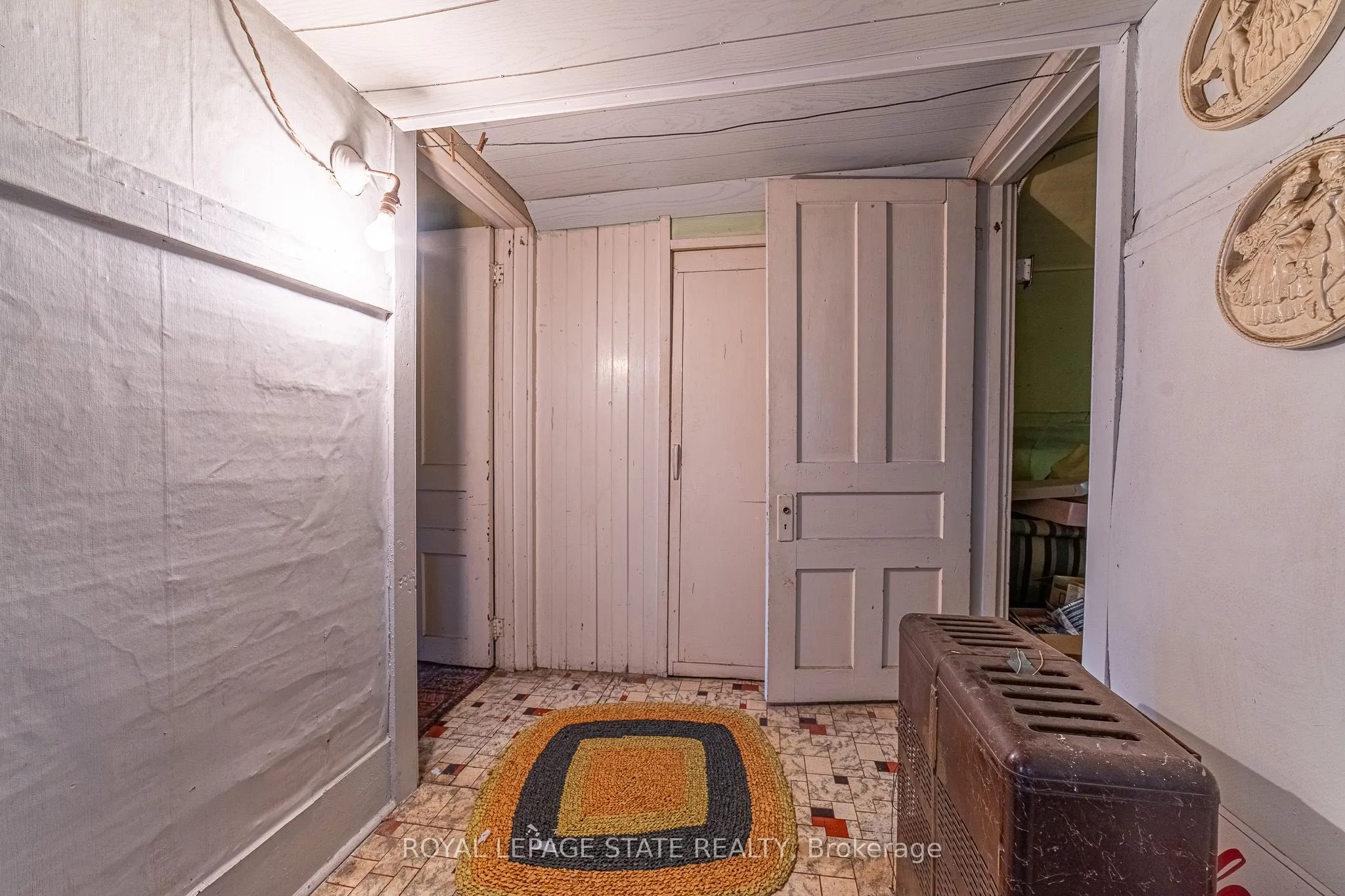 35 Sherman Avenue N