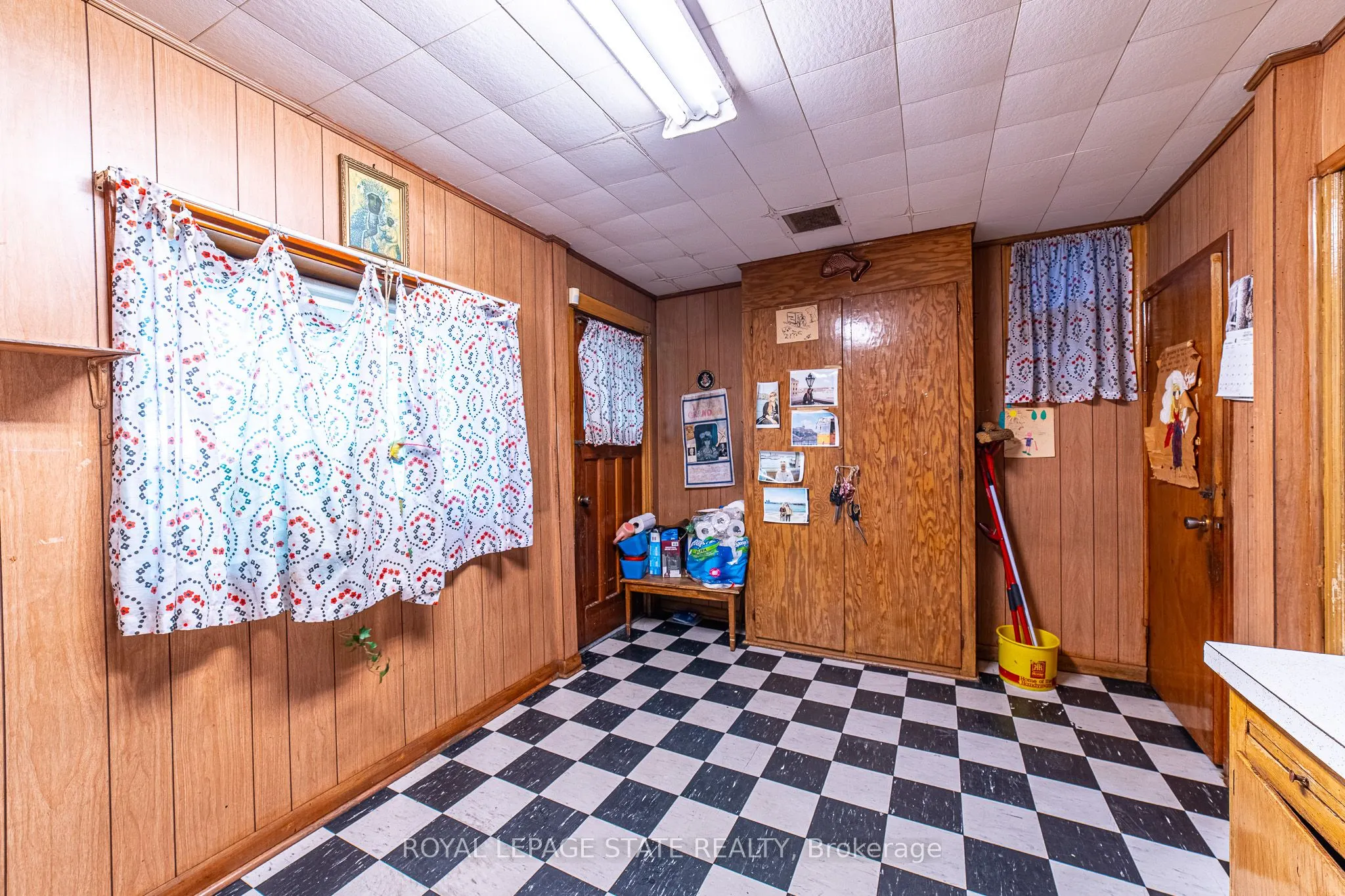 35 Sherman Avenue N